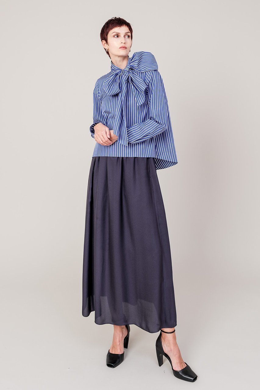 【ドメル/DOMELLE】のビッグ ボウタイ ブラウス 人気、トレンドファッション・服の通販 founy(ファニー) 　ファッション　Fashion　レディースファッション　Fashion for Women　トップス・カットソー　Cut & Sew Tops　シャツ・ブラウス・オフィスカジュアル　Elegant Blouses & Button-Ups　2025年　2025　2025-2026秋冬・A/W　Autumn/Winter 2025–26 AW25–26　スリーブ　Sleeve, Long Sleeve / Short Sleeve　センター　Center, Center Line　デニム　Denim, Jeans Material　ビッグ　Big, Oversized　ロング　Long, Long-Length　エレガント 上品　Elegant　A/W・秋冬　Autumn/Winter　other-7|ID: prp329100004602761 ipo3291000000032731877
