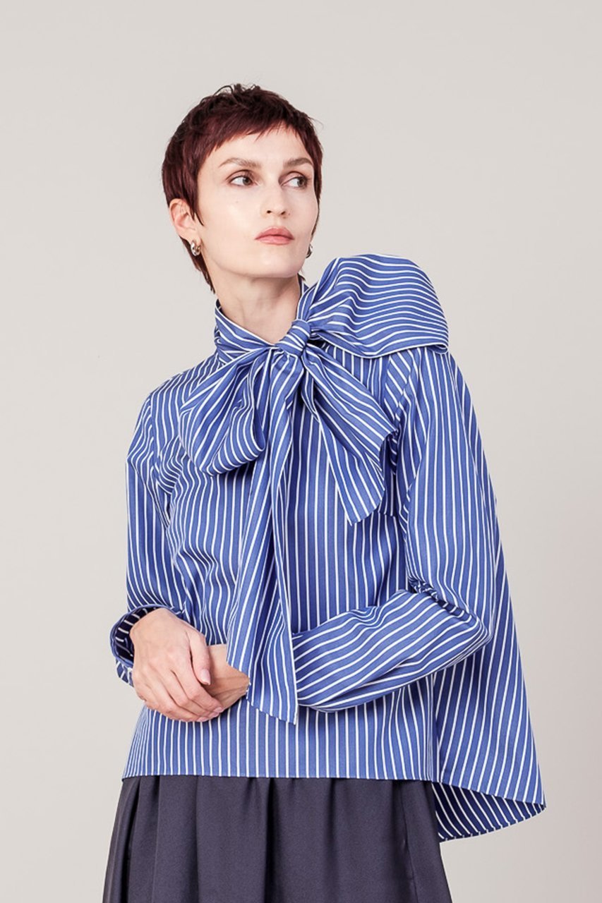 【ドメル/DOMELLE】のビッグ ボウタイ ブラウス 人気、トレンドファッション・服の通販 founy(ファニー) 　ファッション　Fashion　レディースファッション　Fashion for Women　トップス・カットソー　Cut & Sew Tops　シャツ・ブラウス・オフィスカジュアル　Elegant Blouses & Button-Ups　2025年　2025　2025-2026秋冬・A/W　Autumn/Winter 2025–26 AW25–26　スリーブ　Sleeve, Long Sleeve / Short Sleeve　センター　Center, Center Line　デニム　Denim, Jeans Material　ビッグ　Big, Oversized　ロング　Long, Long-Length　エレガント 上品　Elegant　A/W・秋冬　Autumn/Winter　other-8|ID: prp329100004602761 ipo3291000000032731878
