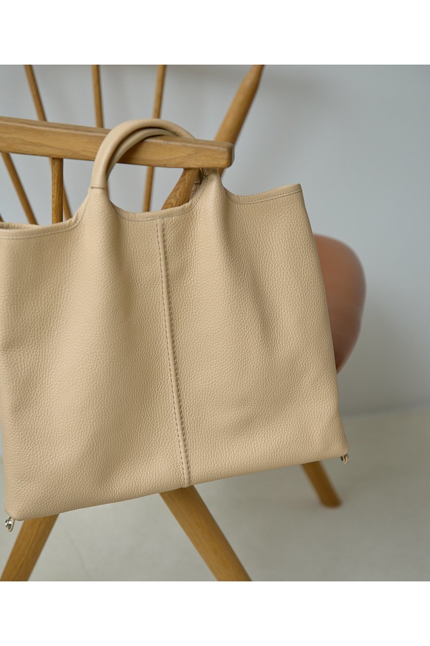 【ウィムガゼット/Whim Gazette】の【Hoaw.】レザーストラップバッグ 人気、トレンドファッション・服の通販 founy(ファニー) ファッション Fashion レディースファッション Fashion for Women バッグ Bags アクセサリー Fashion Accessories シューズ Shoes, Footwear スクエア Square, Square Shape トレンド Trend, Trending Now フォルム Silhouette, Form フラット Flat, Flat Shoes other-2|ID: prp329100004602766 ipo3291000000036098095