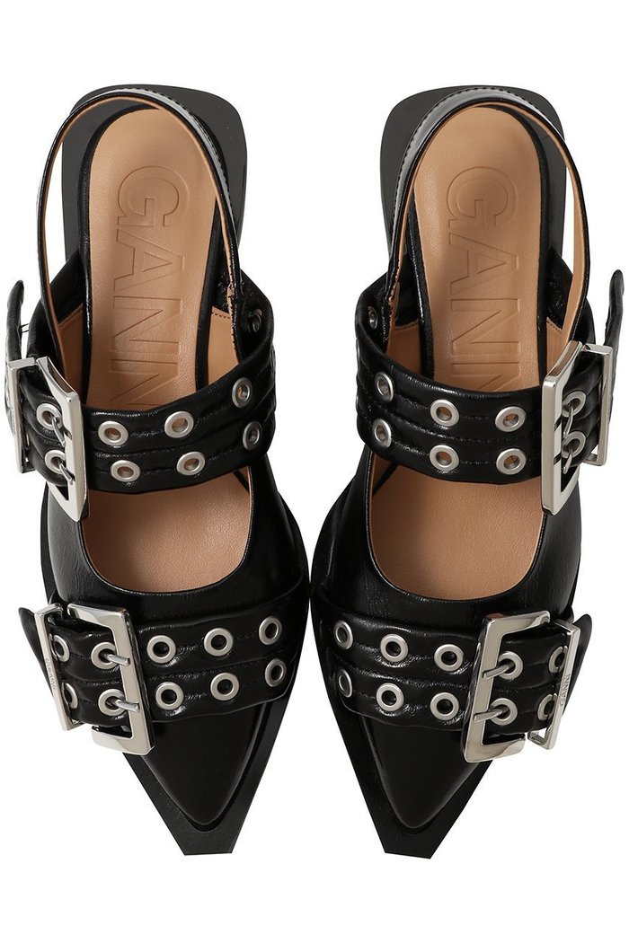 【ガニー/GANNI】のフェミニン バックル バレリーナ インテリア・キッズ・メンズ・レディースファッション・服の通販 founy(ファニー) https://founy.com/ ファッション Fashion レディースファッション Fashion for Women バッグ Bags クラシック Classic, Timeless Style シューズ Shoes, Footwear シルバー Silver, Metallic Silver ファブリック Fabric, Textile フェミニン Feminine, Girly フラット Flat, Flat Shoes エレガント 上品 Elegant |ID: prp329100004602780 ipo3291000000035765824