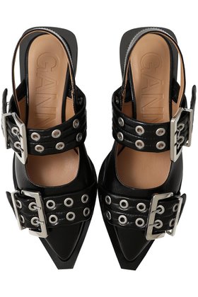 【ガニー/GANNI】のフェミニン バックル バレリーナ 人気、トレンドファッション・服の通販 founy(ファニー) ファッション Fashion レディースファッション Fashion for Women バッグ Bags クラシック Classic, Timeless Style シューズ Shoes, Footwear シルバー Silver, Metallic Silver ファブリック Fabric, Textile フェミニン Feminine, Girly フラット Flat, Flat Shoes エレガント 上品 Elegant |ID:prp329100004602780