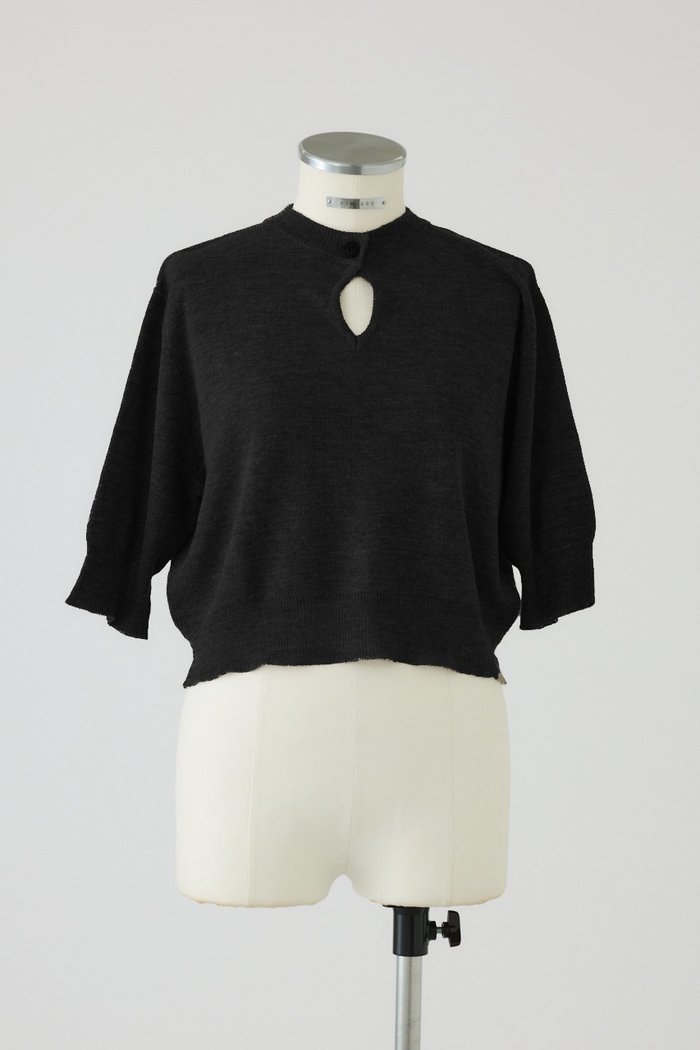 【リムアーク/RIM.ARK】のFront oval compact tops/トップス インテリア・キッズ・メンズ・レディースファッション・服の通販 founy(ファニー) https://founy.com/ ファッション Fashion レディースファッション Fashion for Women トップス・カットソー Cut & Sew Tops ニット Knit Tops & Sweaters カジュアルプルオーバー・ニットトップス Pullovers & Knit Tops / Casual Pullovers オーバル Oval Design シンプル Simple, Minimal フィット Fit, Slim Fit フロント Front, Front Design リラックス Relax, Relaxed Fit エレガント 上品 Elegant 新作・新入荷 New Arrivals / New In |ID: prp329100004604146 ipo3291000000032756502