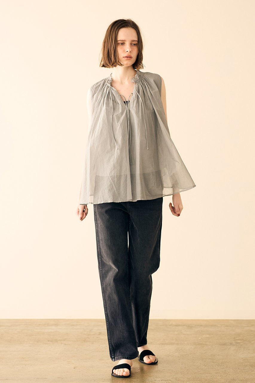 【マリリンムーン/MARILYN MOON】の前後2wayシアースターチドコットンギャザーブラウス 人気、トレンドファッション・服の通販 founy(ファニー) 　ファッション　Fashion　レディースファッション　Fashion for Women　トップス・カットソー　Cut & Sew Tops　キャミソール&ノースリーブ　Camisoles & Sleeveless Tops　シャツ・ブラウス・オフィスカジュアル　Elegant Blouses & Button-Ups　2025年　2025　2025-2026秋冬・A/W　Autumn/Winter 2025–26 AW25–26　インド　Indian Textile　ギャザー　Gathered, Ruffled　シアー　Sheer, See-Through　シャーリング　Shirring, Ruched　ノースリーブ　Sleeveless, No-Sleeve　フリル　Frill, Ruffle　フレア　Flare, Flared　モダン　Modern, Contemporary　リゾート　Resort, Vacation Style　リュクス　Luxury, Elegant, High-End, Chic　A/W・秋冬　Autumn/Winter　other-6|ID: prp329100004604778 ipo3291000000032990624