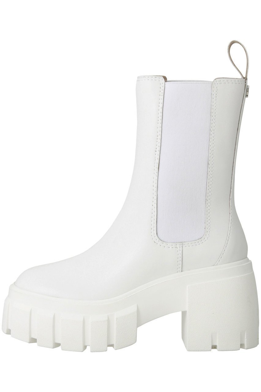 【スティーブマデン/STEVE MADDEN】のBALLISTIC 厚底サイドゴアブーツ インテリア・キッズ・メンズ・レディースファッション・服の通販 founy(ファニー) 　ファッション　Fashion　レディースファッション　Fashion for Women　おすすめ　Recommended / Our Picks　ショート　Short, Short Length　シンプル　Simple, Minimal　トレンド　Trend, Trending Now　ハーフ　Half, Half-Length　ミドル　Middle Length, Mid Height　厚底　Platform Shoes　ホワイト|ID: prp329100004604980 ipo3291000000032773443