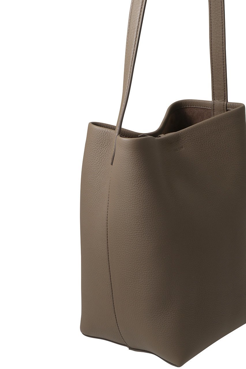 【ザ ロウ/THE ROW】のMEDIUM N/S PARK TOTE 人気、トレンドファッション・服の通販 founy(ファニー) ファッション Fashion レディースファッション Fashion for Women バッグ Bags 2026年 2026 クラシック Classic, Timeless Style スマート Smart, Elegant チェック Check, Plaid, Tartan トレンド Trend, Trending Now フィット Fit, Slim Fit 夏 Summer 春 Spring S/S・春夏 SS, Spring/Summer, Warm Season other-4|ID: prp329100004605412 ipo3291000000034845321