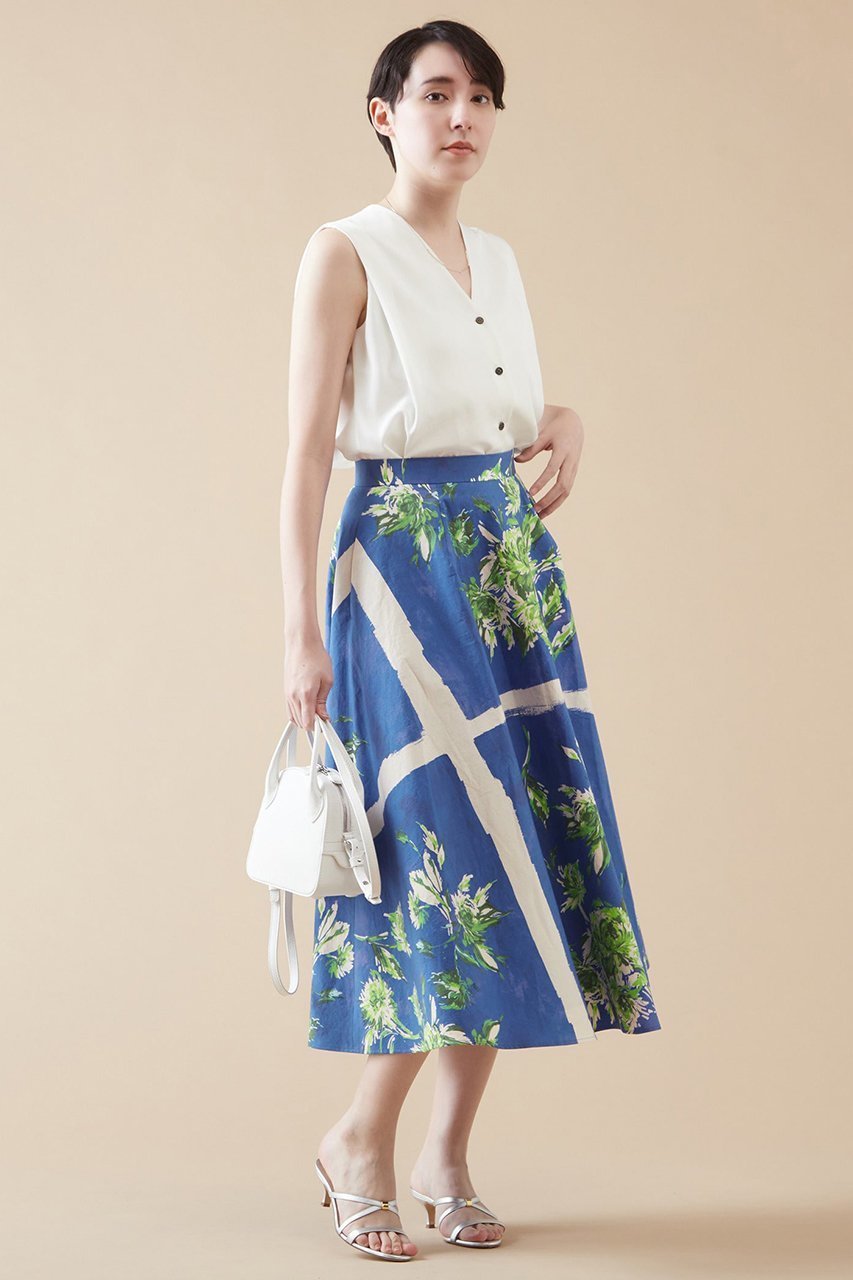 【マルティニーク/martinique】のVネックノースリーブ(セットアップ可) 人気、トレンドファッション・服の通販 founy(ファニー) 　ファッション　Fashion　レディースファッション　Fashion for Women　トップス・カットソー　Cut & Sew Tops　キャミソール&ノースリーブ　Camisoles & Sleeveless Tops　シャツ・ブラウス・オフィスカジュアル　Elegant Blouses & Button-Ups　Vネックトップス　V-Neck Tops / V-Cut Neckline Shirts　おすすめ　Recommended / Our Picks　シェイプ　Shape, Slim Fit　セットアップ　Set-Up, Coordinated Outfit　ノースリーブ　Sleeveless, No-Sleeve　other-4|ID: prp329100004605586 ipo3291000000032792468