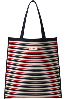 【マルニ/MARNI】 ボーダーフラットトート人気、トレンドファッション・服の通販 founy(ファニー) ファッション Fashion レディースファッション Fashion for Women バッグ Bags おすすめ Recommended / Our Picks コレクション Collection, Seasonal Line スクエア Square, Square Shape フラット Flat, Flat Shoes ボーダー Border, Stripe ビジネス 仕事 通勤 Business / Work / Commuting 旅行 Travel |ID:prp329100004605666
