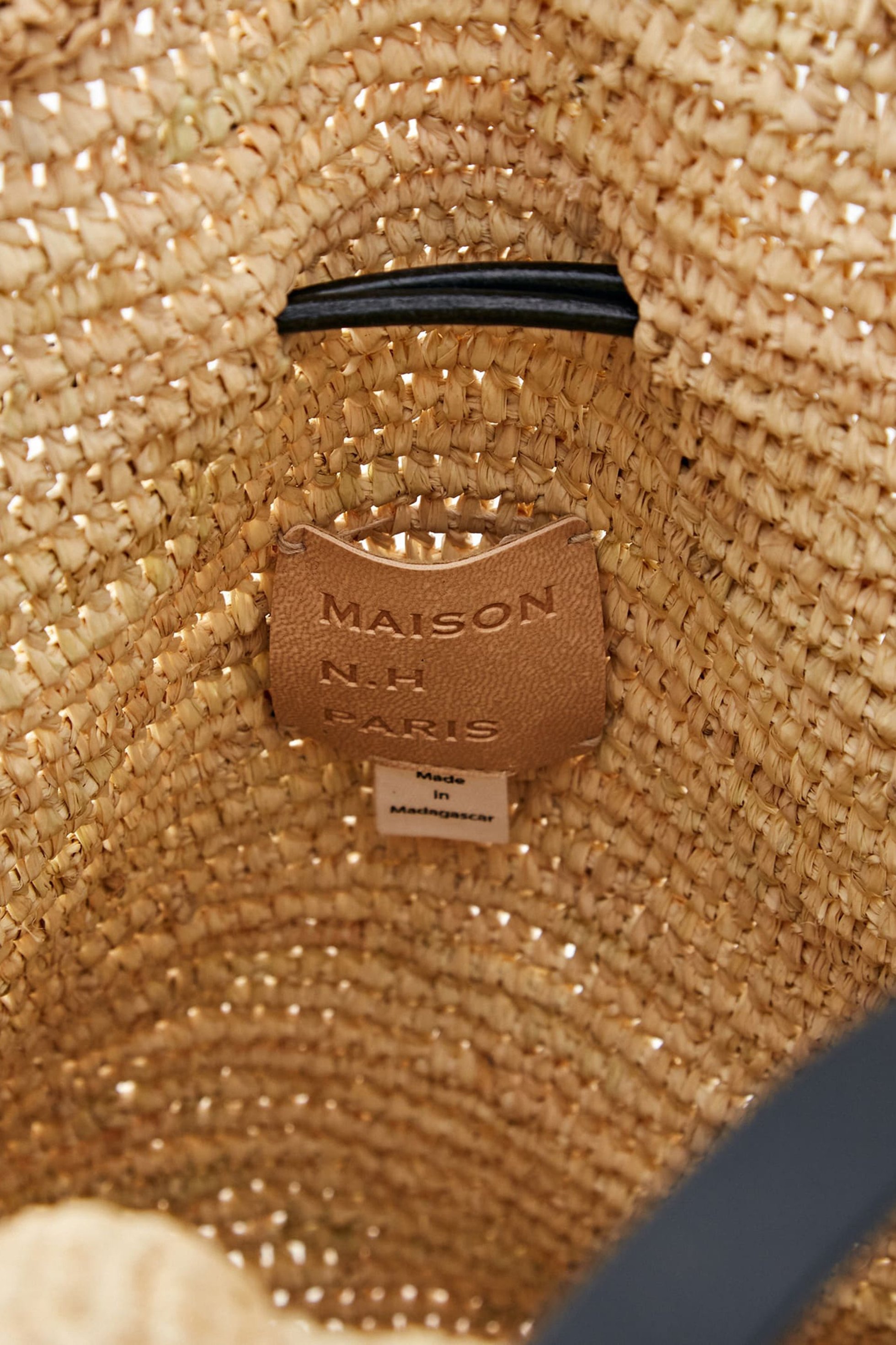 【マルティニーク/martinique】の【MAISON N.H PARIS】ラフィア巾着ショルダーバッグ 人気、トレンドファッション・服の通販 founy(ファニー) 　ファッション　Fashion　レディースファッション　Fashion for Women　バッグ　Bags　ショルダー　Shoulder, Shoulder Strap　ラフィア　Raffia, Natural Straw　巾着　Drawstring Bag, Kinchaku　other-8|ID: prp329100004605682 ipo3291000000032797527