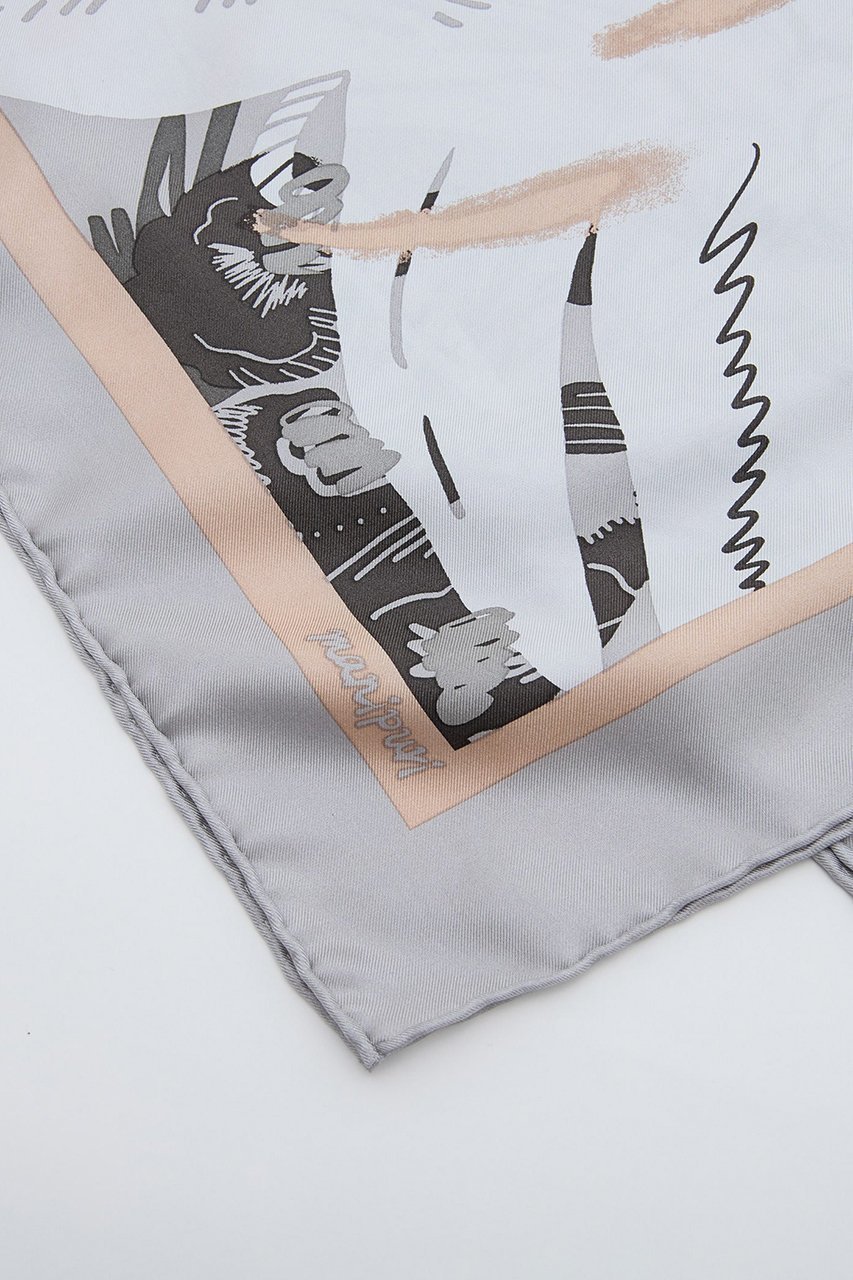 【マルティニーク/martinique】の【manipuri】シルクスカーフ 人気、トレンドファッション・服の通販 founy(ファニー) 　ファッション　Fashion　レディースファッション　Fashion for Women　ストール　Soft & Warm Scarves　マフラー・スヌード / 冬小物の定番　Scarves & Mufflers　春　Spring　コレクション　Collection, Seasonal Line　傘　Umbrella, Parasol　シルク　Silk, 100% Silk　ジャケット　Jacket, Outerwear　スカーフ　Scarf, Neckwear　ストール　Stole, Wrap　ハンド　Hand, Handmade　プリント　Print, Printed Pattern　マフラー　Scarf, Muffler　モダン　Modern, Contemporary　モチーフ　Motif, Design Theme　S/S・春夏　SS, Spring/Summer, Warm Season　おすすめ　Recommended / Our Picks　夏　Summer　エレガント 上品　Elegant　2026年　2026　other-2|ID: prp329100004605737 ipo3291000000034989816