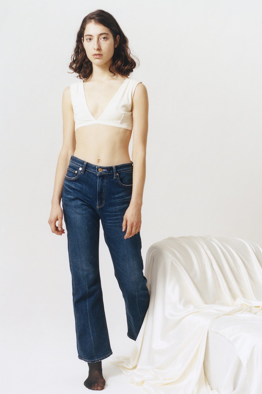 【トゥ エ モン トレゾア/Tu es mon Tresor】のThe Amethyst Jean フレアジーンズ 人気、トレンドファッション・服の通販 founy(ファニー) 　ファッション　Fashion　レディースファッション　Fashion for Women　パンツ　Pants & Trousers　デニムパンツ・ジーンズ・美脚デニム　Denim Jeans & Pants　ジーンズ　Jeans, Denim Pants　ストレッチ　Stretch, Stretchy Fabric　センター　Center, Center Line　デニム　Denim, Jeans Material　ファブリック　Fabric, Textile　フィット　Fit, Slim Fit　フレア　Flare, Flared　ベロア　Velour, Soft Velvet　レギュラー　Regular, Standard Fit　日本製　Made In Japan　other-3|ID: prp329100004605785 ipo3291000000032818694