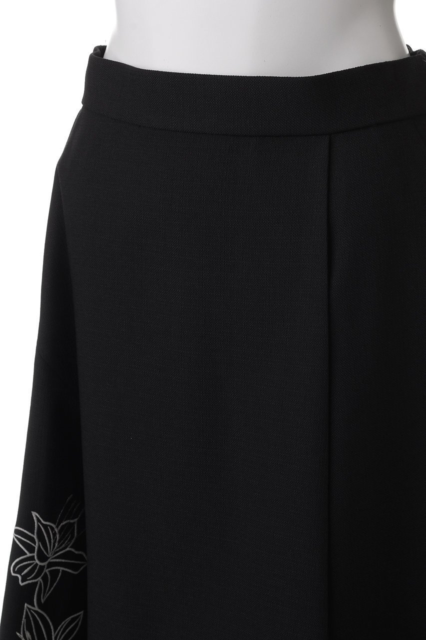 【アドーア/ADORE】のエンブロイダリーブッチャースカート 人気、トレンドファッション・服の通販 founy(ファニー) 　ファッション　Fashion　レディースファッション　Fashion for Women　スカート　Skirts　ロングスカート　Long Skirts / Maxi & Midi Skirts　アシンメトリー　Asymmetrical Style　シルバー　Silver, Metallic Silver　フラワー　Flower, Floral　メタリック　Metallic, Shiny Finish　ロング　Long, Long-Length　other-5|ID: prp329100004605898 ipo3291000000032825288