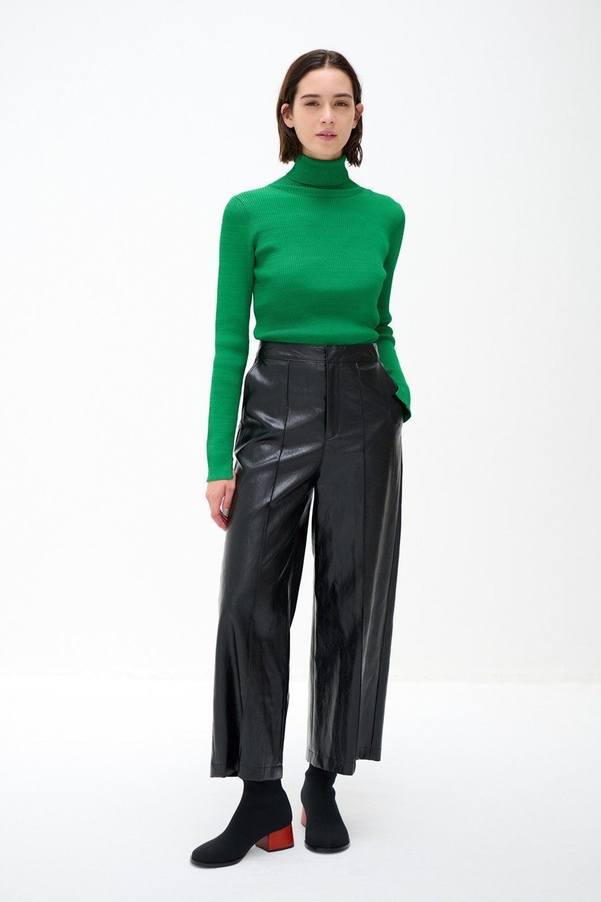 【ランバン オン ブルー/LANVIN en Bleu】のワッシャーフェイクレザーパンツ 人気、トレンドファッション・服の通販 founy(ファニー) 　ファッション　Fashion　レディースファッション　Fashion for Women　パンツ　Pants & Trousers　リアル　Real, Realistic　ワイド　Wide, Wide Fit　ワッシャー　Washer, Crinkled Finish　エレガント 上品　Elegant　冬　Winter / This Winter　other-8|ID: prp329100004605989 ipo3291000000032828939