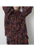 【ヒューエルミュージアム/hueLe Museum】の【STUMBLY】Printed Bow-Tie Blouse ブラック|ID:prp329100004606072