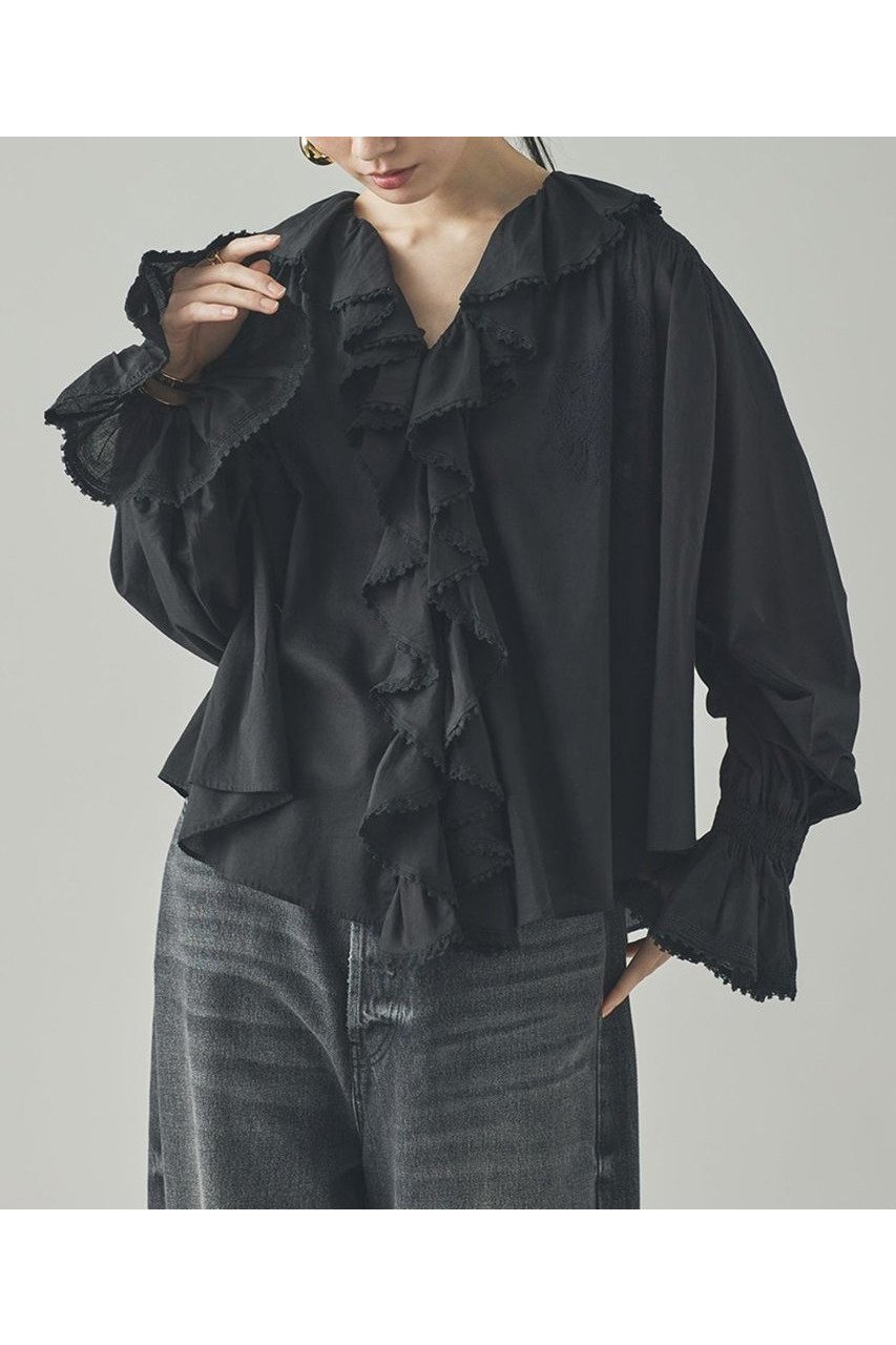 【カレンソロジー/Curensology】のラッフルレースブラウス 人気、トレンドファッション・服の通販 founy(ファニー) 　ファッション　Fashion　レディースファッション　Fashion for Women　トップス・カットソー　Cut & Sew Tops　シャツ・ブラウス・オフィスカジュアル　Elegant Blouses & Button-Ups　アンティーク　Antique-Inspired　ギャザー　Gathered, Ruffled　シャーリング　Shirring, Ruched　スリーブ　Sleeve, Long Sleeve / Short Sleeve　ハンド　Hand, Handmade　フェミニン　Feminine, Girly　フリル　Frill, Ruffle　フロント　Front, Front Design　レース　Lace, Lace Fabric　ロング　Long, Long-Length　新作・新入荷　New Arrivals / New In　other-4|ID: prp329100004606081 ipo3291000000032835821