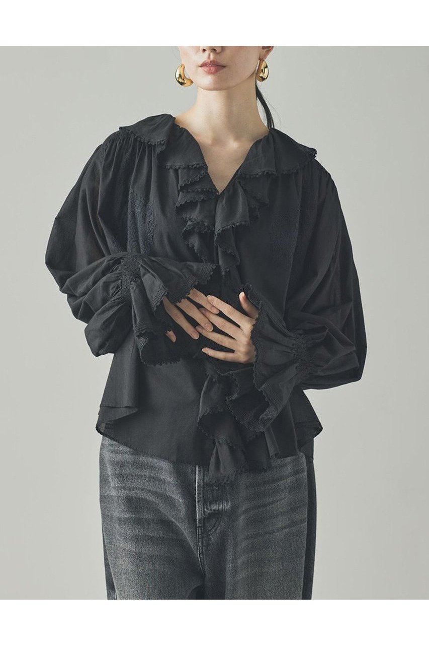 【カレンソロジー/Curensology】のラッフルレースブラウス 人気、トレンドファッション・服の通販 founy(ファニー) 　ファッション　Fashion　レディースファッション　Fashion for Women　トップス・カットソー　Cut & Sew Tops　シャツ・ブラウス・オフィスカジュアル　Elegant Blouses & Button-Ups　アンティーク　Antique-Inspired　ギャザー　Gathered, Ruffled　シャーリング　Shirring, Ruched　スリーブ　Sleeve, Long Sleeve / Short Sleeve　ハンド　Hand, Handmade　フェミニン　Feminine, Girly　フリル　Frill, Ruffle　フロント　Front, Front Design　レース　Lace, Lace Fabric　ロング　Long, Long-Length　新作・新入荷　New Arrivals / New In　other-5|ID: prp329100004606081 ipo3291000000032835826