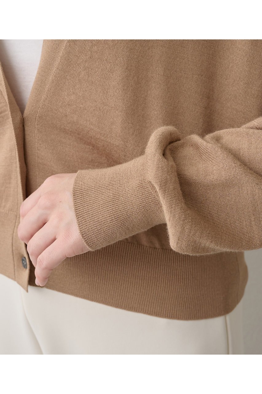 【ウィムガゼット/Whim Gazette】の16G Vネックカーディガン 人気、トレンドファッション・服の通販 founy(ファニー) 　ファッション　Fashion　レディースファッション　Fashion for Women　トップス・カットソー　Cut & Sew Tops　ニット　Knit Tops & Sweaters　カーディガン・羽織り　Layered Style Cardigans　Vネックトップス　V-Neck Tops / V-Cut Neckline Shirts　おすすめ　Recommended / Our Picks　なめらか　Smooth, Silky Texture　アンサンブル　Ensemble Set　カットソー　Cut and Sewn Top　カーディガン　Cardigan, Knitwear　ドレープ　Drape, Draping Fabric　ロング　Long, Long-Length　エレガント 上品　Elegant　other-8|ID: prp329100004606128 ipo3291000000035373854