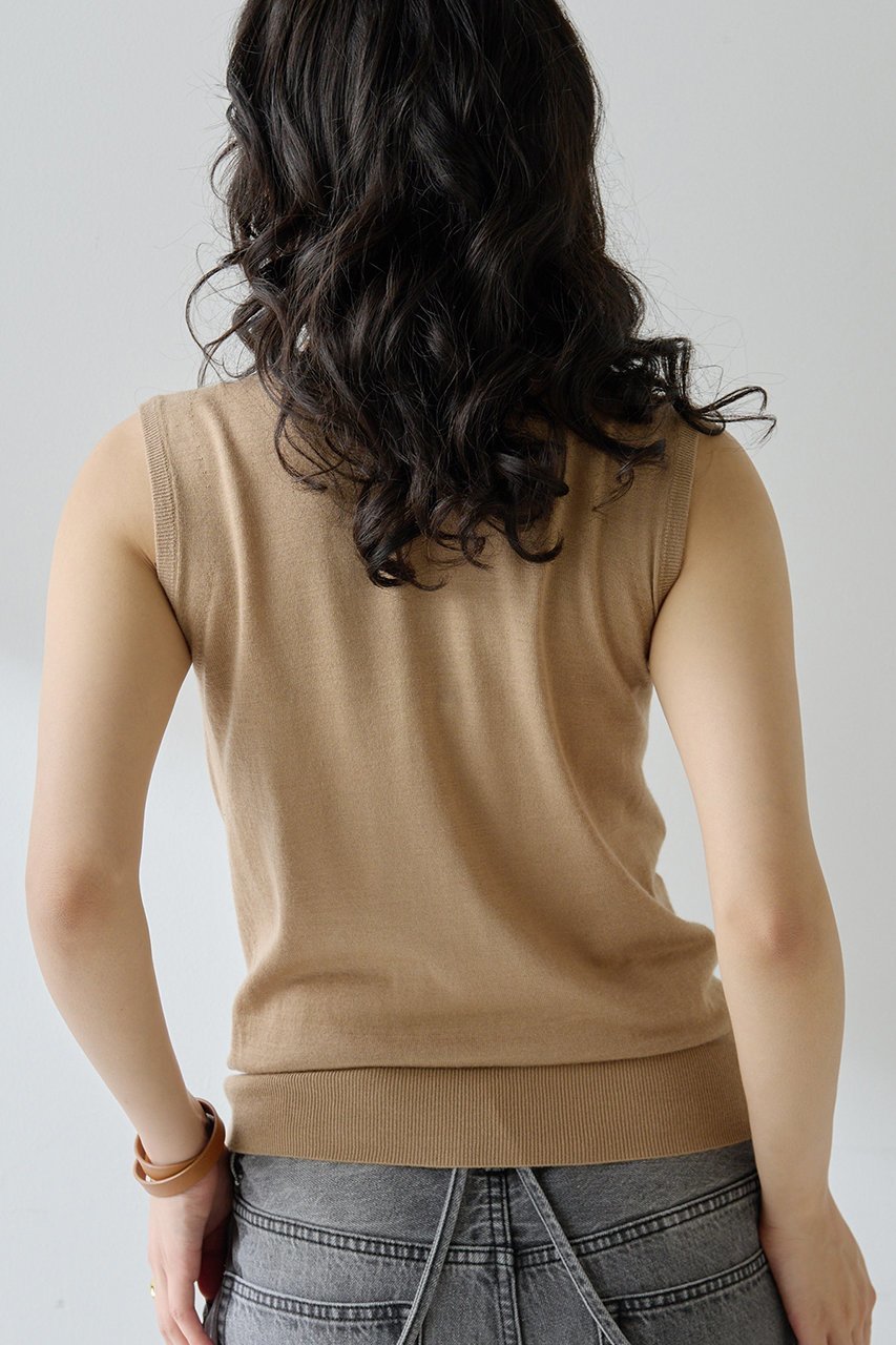 【ウィムガゼット/Whim Gazette】の16Gタートルノースリーブプルオーバー 人気、トレンドファッション・服の通販 founy(ファニー) 　ファッション　Fashion　レディースファッション　Fashion for Women　トップス・カットソー　Cut & Sew Tops　ニット　Knit Tops & Sweaters　キャミソール&ノースリーブ　Camisoles & Sleeveless Tops　カジュアルプルオーバー・ニットトップス　Pullovers & Knit Tops / Casual Pullovers　おすすめ　Recommended / Our Picks　なめらか　Smooth, Silky Texture　アンサンブル　Ensemble Set　カーディガン　Cardigan, Knitwear　タートルネック　Turtleneck, High Neck　ドレープ　Drape, Draping Fabric　ノースリーブ　Sleeveless, No-Sleeve　バランス　Balance, Style Balance　ボトム　Bottoms, Lower Wear　エレガント 上品　Elegant　other-4|ID: prp329100004606129 ipo3291000000035795860