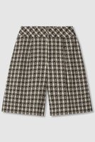 【アナイ/ANAYI】のツイーディージャガードキュロットパンツ 人気、トレンドファッション・服の通販 founy(ファニー) ファッション Fashion レディースファッション Fashion for Women スカート Skirts パンツ Pants & Trousers ショートパンツ・ハーフパンツ High-Waisted & Relaxed Shorts おすすめ Recommended / Our Picks エレガント 上品 Elegant キュロット Culottes, Wide Shorts ショート Short, Short Length ジャカード／ジャガード Jacquard, Woven Pattern ストレッチ Stretch, Stretchy Fabric セットアップ Set-Up, Coordinated Outfit ツイード Twill, Twill Weave ブルゾン Blouson, Bomber Jacket ミニスカート Mini Skirt, Short Skirt 台形 A-Line, Trapezoid Shape A/W・秋冬 Autumn/Winter |ID:prp329100004606146