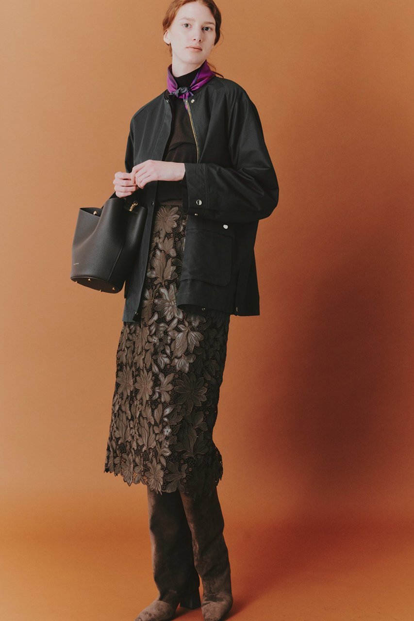 【アナイ/ANAYI】のレザーフラワーエンブロイダリー スカート 人気、トレンドファッション・服の通販 founy(ファニー) 　ファッション　Fashion　レディースファッション　Fashion for Women　スカート　Skirts　ロングスカート　Long Skirts / Maxi & Midi Skirts　スカラップ　Scallop, Scalloped Edge　スリット　Slit, Slit Detail　タイトスカート　Pencil Skirt, Tight Skirt　バランス　Balance, Style Balance　フラワー　Flower, Floral　ベーシック　Basic, Essential　メッシュ　Mesh, Net Fabric　モチーフ　Motif, Design Theme　ロング　Long, Long-Length　秋　Autumn　other-7|ID: prp329100004606192 ipo3291000000032840184
