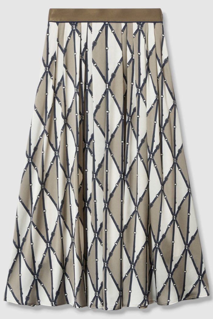 【アナイ/ANAYI】のベルトプリントランダムタック スカート インテリア・キッズ・メンズ・レディースファッション・服の通販 founy(ファニー) https://founy.com/ ファッション Fashion レディースファッション Fashion for Women スカート Skirts ロングスカート Long Skirts / Maxi & Midi Skirts ベルト&ウエストマーク Belts & Waist Accessories おすすめ Recommended / Our Picks プリント Print, Printed Pattern ランダム Random, Irregular ロング Long, Long-Length 無地 Plain, Solid Color |ID: prp329100004606196 ipo3291000000035373927