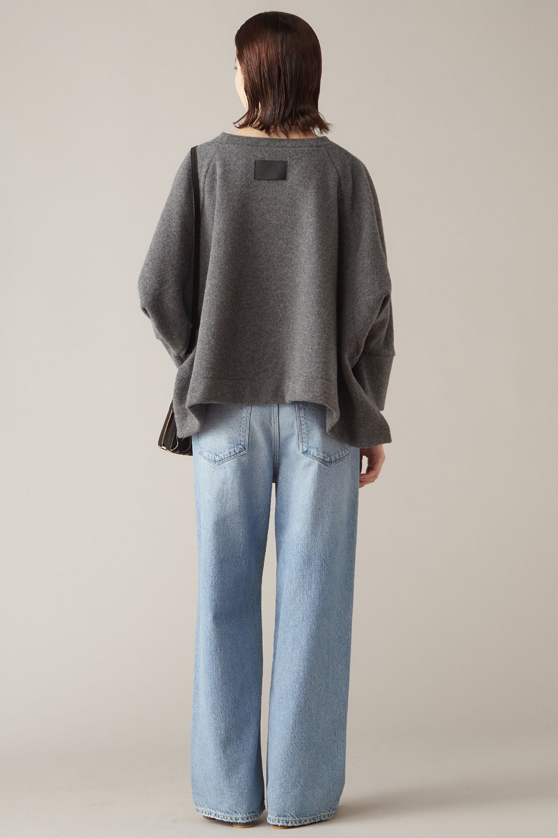 【マルティニーク/martinique】の【COGTHEBIGSMOKE】ISADORA CREW NECK 人気、トレンドファッション・服の通販 founy(ファニー) 　ファッション　Fashion　レディースファッション　Fashion for Women　トップス・カットソー　Cut & Sew Tops　シャツ・ブラウス・オフィスカジュアル　Elegant Blouses & Button-Ups　ロングTシャツ・Tシャツ　Longline T-Shirts & Tees　カットソー・ベーシックTシャツ　Cut-and-Sewn Tops / Stretch Tees & Basics　コレクション　Collection, Seasonal Line　コンパクト　Compact, Small Size　ショート　Short, Short Length　スリット　Slit, Slit Detail　スリーブ　Sleeve, Long Sleeve / Short Sleeve　トレンド　Trend, Trending Now　定番　Standard, Basic Item　人気　Popular, Best Seller　リアル　Real, Realistic　ロング　Long, Long-Length　ロンドン　London Style, British Inspired　ワイド　Wide, Wide Fit　日本製　Made In Japan　other-5|ID: prp329100004606228 ipo3291000000032843522
