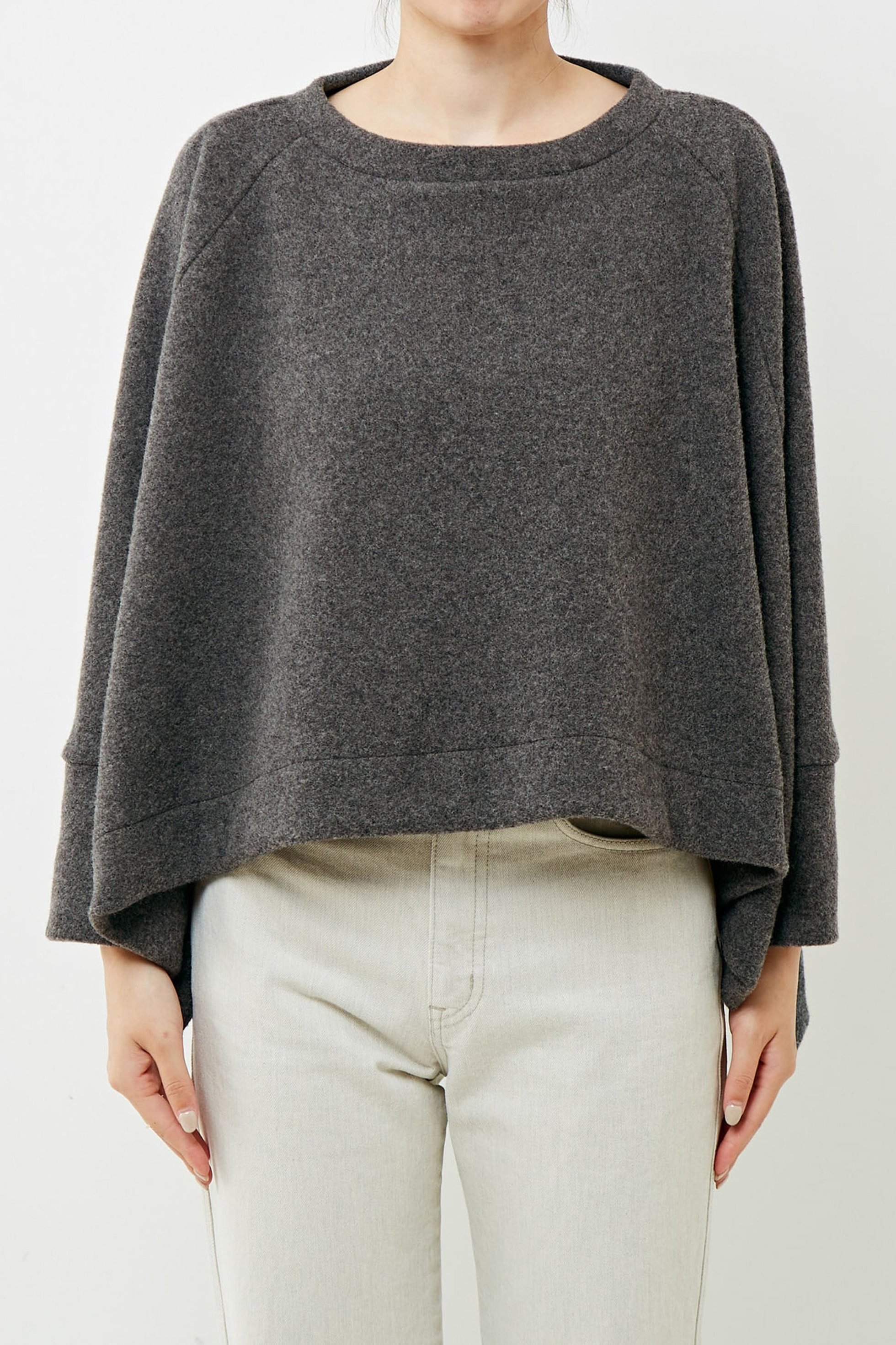 【マルティニーク/martinique】の【COGTHEBIGSMOKE】ISADORA CREW NECK 人気、トレンドファッション・服の通販 founy(ファニー) 　ファッション　Fashion　レディースファッション　Fashion for Women　トップス・カットソー　Cut & Sew Tops　シャツ・ブラウス・オフィスカジュアル　Elegant Blouses & Button-Ups　ロングTシャツ・Tシャツ　Longline T-Shirts & Tees　カットソー・ベーシックTシャツ　Cut-and-Sewn Tops / Stretch Tees & Basics　コレクション　Collection, Seasonal Line　コンパクト　Compact, Small Size　ショート　Short, Short Length　スリット　Slit, Slit Detail　スリーブ　Sleeve, Long Sleeve / Short Sleeve　トレンド　Trend, Trending Now　定番　Standard, Basic Item　人気　Popular, Best Seller　リアル　Real, Realistic　ロング　Long, Long-Length　ロンドン　London Style, British Inspired　ワイド　Wide, Wide Fit　日本製　Made In Japan　other-6|ID: prp329100004606228 ipo3291000000032843549