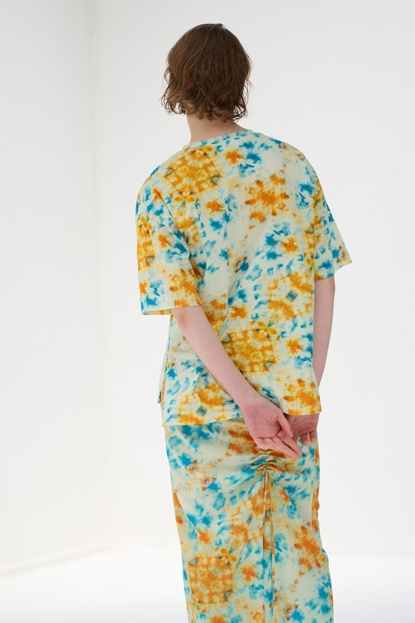 【ランバン オン ブルー/LANVIN en Bleu】のKaleidoscopeプリントTシャツ 人気、トレンドファッション・服の通販 founy(ファニー) 　ファッション　Fashion　レディースファッション　Fashion for Women　トップス・カットソー　Cut & Sew Tops　シャツ・ブラウス・オフィスカジュアル　Elegant Blouses & Button-Ups　ロングTシャツ・Tシャツ　Longline T-Shirts & Tees　カットソー・ベーシックTシャツ　Cut-and-Sewn Tops / Stretch Tees & Basics　ショート　Short, Short Length　シンプル　Simple, Minimal　スリット　Slit, Slit Detail　スリーブ　Sleeve, Long Sleeve / Short Sleeve　プリント　Print, Printed Pattern　other-8|ID: prp329100004606237 ipo3291000000032844660