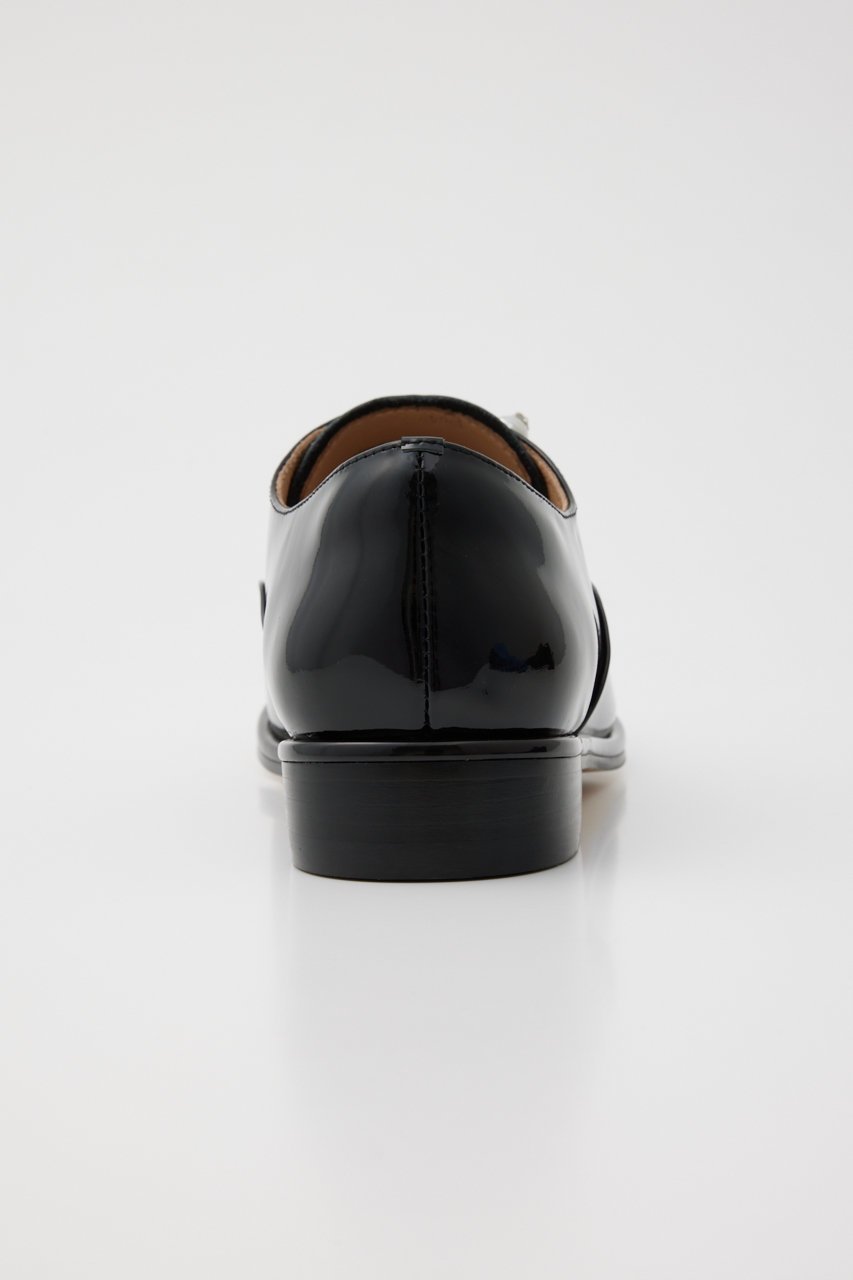 【スタッカート/STACCATO】のピスコチャイドレスシューズ 人気、トレンドファッション・服の通販 founy(ファニー) 　ファッション　Fashion　レディースファッション　Fashion for Women　おすすめ　Recommended / Our Picks　カッティング　Cutting Detail　シューズ　Shoes, Footwear　スタイリッシュ　Stylish, Fashionable　スリッポン　Slip-On, Loafer　パール　Pearl, Pearl Accent　フォーマル　Formal, Dressy　フラット　Flat, Flat Shoes　マニッシュ　Mannish, Boyish　モチーフ　Motif, Design Theme　ループ　Loop, Loop Knit　エレガント 上品　Elegant　other-5|ID: prp329100004606539 ipo3291000000034940101