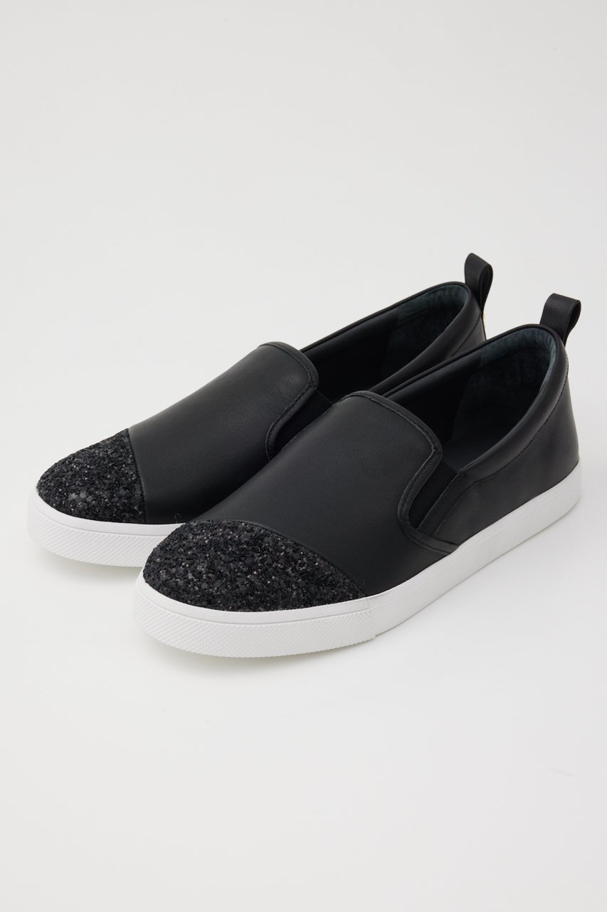 【スタッカート/STACCATO】のグリッターコンビスリッポン インテリア・キッズ・メンズ・レディースファッション・服の通販 founy(ファニー) 　ファッション　Fashion　レディースファッション　Fashion for Women　カッティング　Cutting Detail　クッション　Cushion, Throw Pillow　シューズ　Shoes, Footwear　チャーム　Charm, Pendant　フラット　Flat, Flat Shoes　ベーシック　Basic, Essential　ワンポイント　One Point, Statement Accent　人気　Popular, Best Seller　軽量　Lightweight, Ultra Light　ブラック|ID: prp329100004606593 ipo3291000000032870621