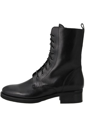 【ルカグロッシ/LucaGrossi】 レースアップショートブーツ人気、トレンドファッション・服の通販 founy(ファニー) ファッション Fashion レディースファッション Fashion for Women おすすめ Recommended / Our Picks アーモンドトゥ Almond Toe Shoes クラシック Classic, Timeless Style ショート Short, Short Length スタイリッシュ Stylish, Fashionable バランス Balance, Style Balance A/W・秋冬 Autumn/Winter |ID:prp329100004606675