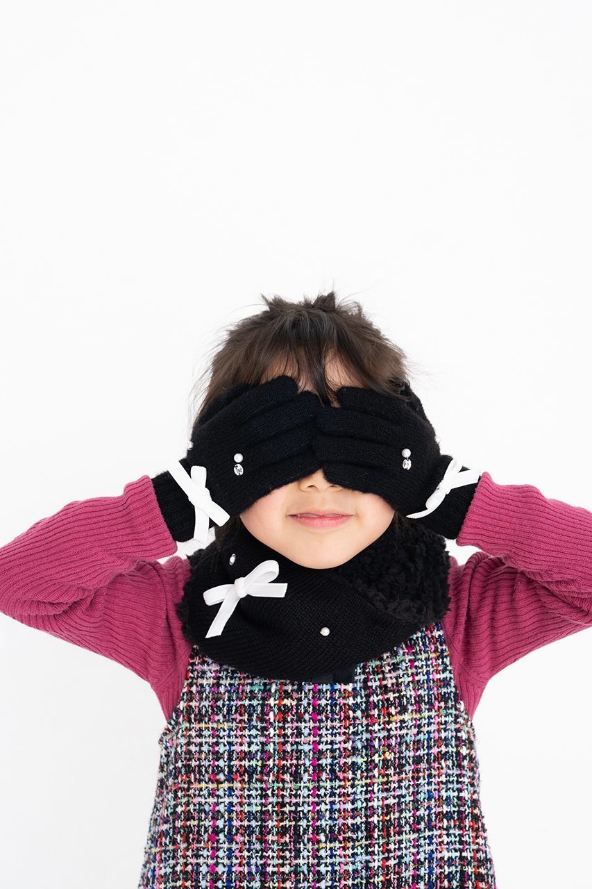 【ポプキンズ/POMPKINS / KIDS】の【KIDS】パールとリボンの手袋 人気、トレンドファッション・服の通販 founy(ファニー) 　ファッション　Fashion　キッズファッション　Fashion for Kids　おすすめ　Recommended / Our Picks　パール　Pearl, Pearl Accent　マフラー　Scarf, Muffler　モノトーン　Monotone, Black and White　リボン　Ribbon, Bow　エレガント 上品　Elegant　冬　Winter / This Winter　防寒　Cold Protection, Winter-Ready　other-6|ID: prp329100004606754 ipo3291000000032877982