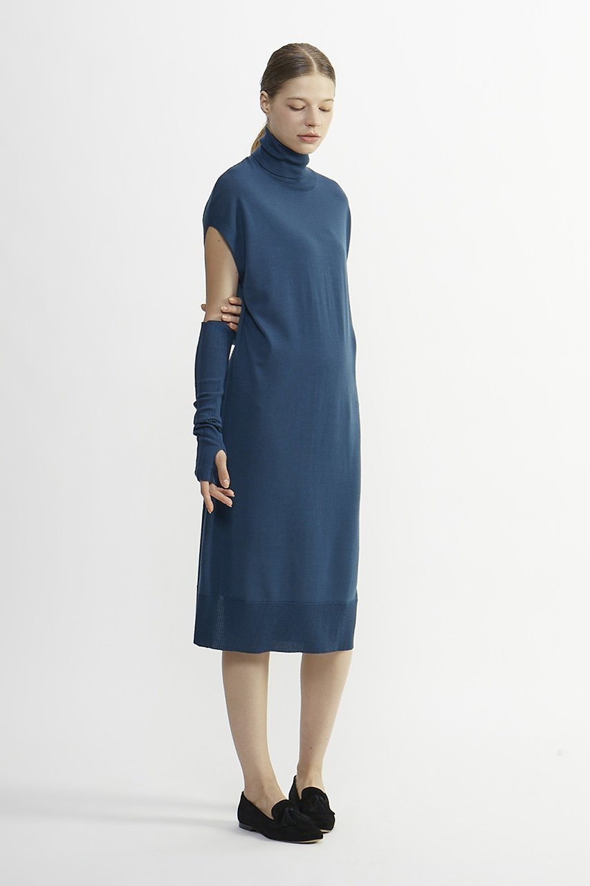 【プレインピープル/PLAIN PEOPLE】のVICTORIAアームウォーマー付きハイネックフレンチスリーブワンピース インテリア・キッズ・メンズ・レディースファッション・服の通販 founy(ファニー) 　ファッション　Fashion　レディースファッション　Fashion for Women　ワンピース　Dresses　チュニック　Tunic Tops & Dresses　おすすめ　Recommended / Our Picks　なめらか　Smooth, Silky Texture　カーディガン　Cardigan, Knitwear　スリーブ　Sleeve, Long Sleeve / Short Sleeve　チュニック　Tunic, Long Top　フレンチ　French, French Style　ポンチョ　Poncho, Cape Style　ロング　Long, Long-Length　ブルーグリーン|ID: prp329100004606962 ipo3291000000035041574