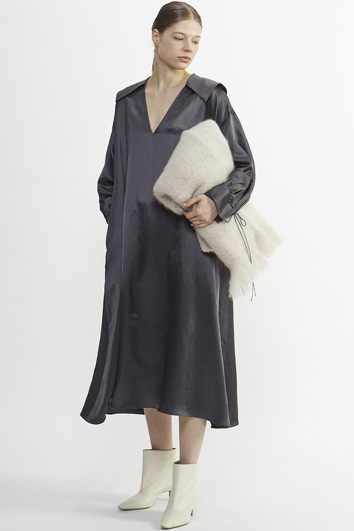 【プレインピープル/PLAIN PEOPLE】のBRIGHT KERSEYワンピース インテリア・キッズ・メンズ・レディースファッション・服の通販 founy(ファニー) https://founy.com/ ファッション Fashion レディースファッション Fashion for Women ワンピース Dresses チュニック Tunic Tops & Dresses カフス Cuff Design クラシカル Classical, Vintage-Inspired チュニック Tunic, Long Top リボン Ribbon, Bow |ID: prp329100004606969 ipo3291000000032883102