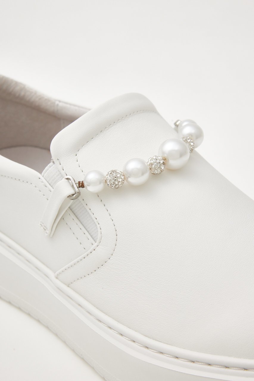 【スタッカート/STACCATO】のピアチェーンライトスリッポン 人気、トレンドファッション・服の通販 founy(ファニー) 　ファッション　Fashion　レディースファッション　Fashion for Women　アクセサリー　Fashion Accessories　シューズ　Shoes, Footwear　ストーン　Stone, Gem-Like　スリッポン　Slip-On, Loafer　パール　Pearl, Pearl Accent　フラット　Flat, Flat Shoes　定番　Standard, Basic Item　軽量　Lightweight, Ultra Light　other-6|ID: prp329100004606982 ipo3291000000034940589