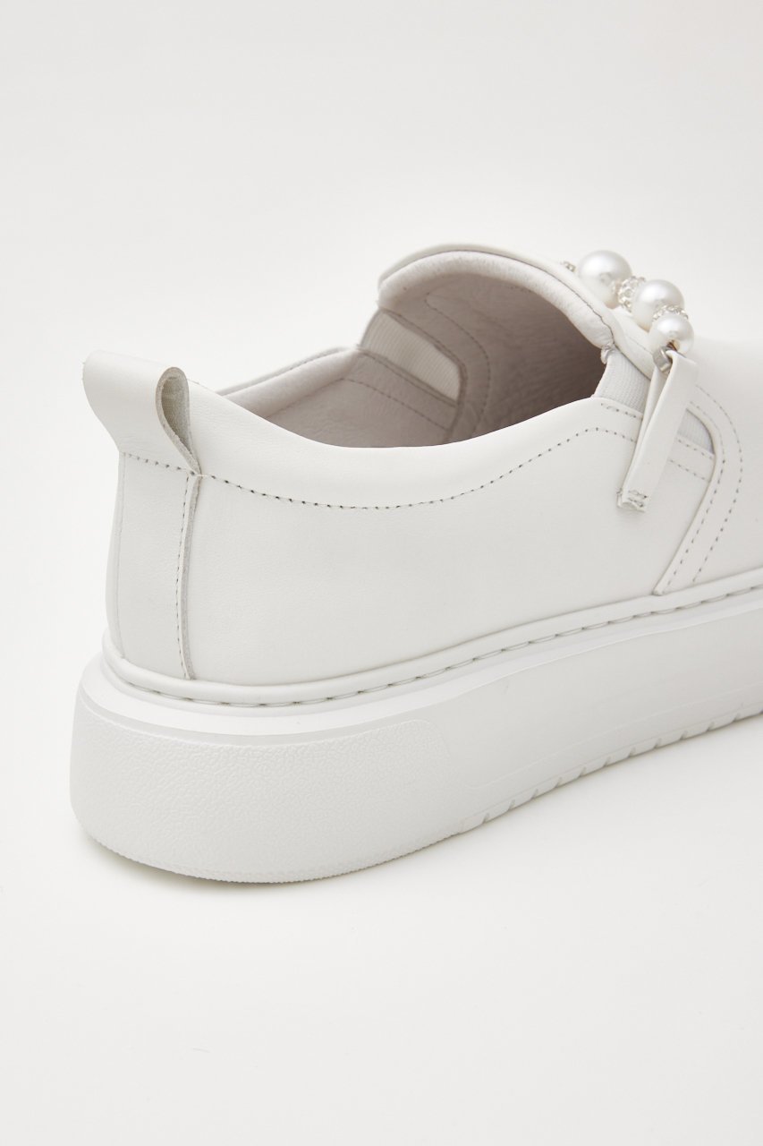 【スタッカート/STACCATO】のピアチェーンライトスリッポン 人気、トレンドファッション・服の通販 founy(ファニー) 　ファッション　Fashion　レディースファッション　Fashion for Women　アクセサリー　Fashion Accessories　シューズ　Shoes, Footwear　ストーン　Stone, Gem-Like　スリッポン　Slip-On, Loafer　パール　Pearl, Pearl Accent　フラット　Flat, Flat Shoes　定番　Standard, Basic Item　軽量　Lightweight, Ultra Light　other-8|ID: prp329100004606982 ipo3291000000034940591