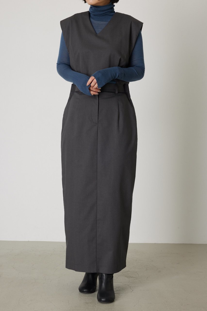 【リムアーク/RIM.ARK】のV-neck tops and SK arrange set/セットアップ 人気、トレンドファッション・服の通販 founy(ファニー) 　ファッション　Fashion　レディースファッション　Fashion for Women　トップス・カットソー　Cut & Sew Tops　キャミソール&ノースリーブ　Camisoles & Sleeveless Tops　シャツ・ブラウス・オフィスカジュアル　Elegant Blouses & Button-Ups　Vネックトップス　V-Neck Tops / V-Cut Neckline Shirts　セットアップ　Matching Sets　レディーストップス・ブラウス　Tops & Blouses / Assorted Women's Tops　スカート　Skirts　インナー　Innerwear　スタイリッシュ　Stylish, Fashionable　スペシャル　Special, Limited Edition　セットアップ　Set-Up, Coordinated Outfit　ツイル　Twist, Twisted Detail　ノースリーブ　Sleeveless, No-Sleeve　other-8|ID: prp329100004607150 ipo3291000000032886102