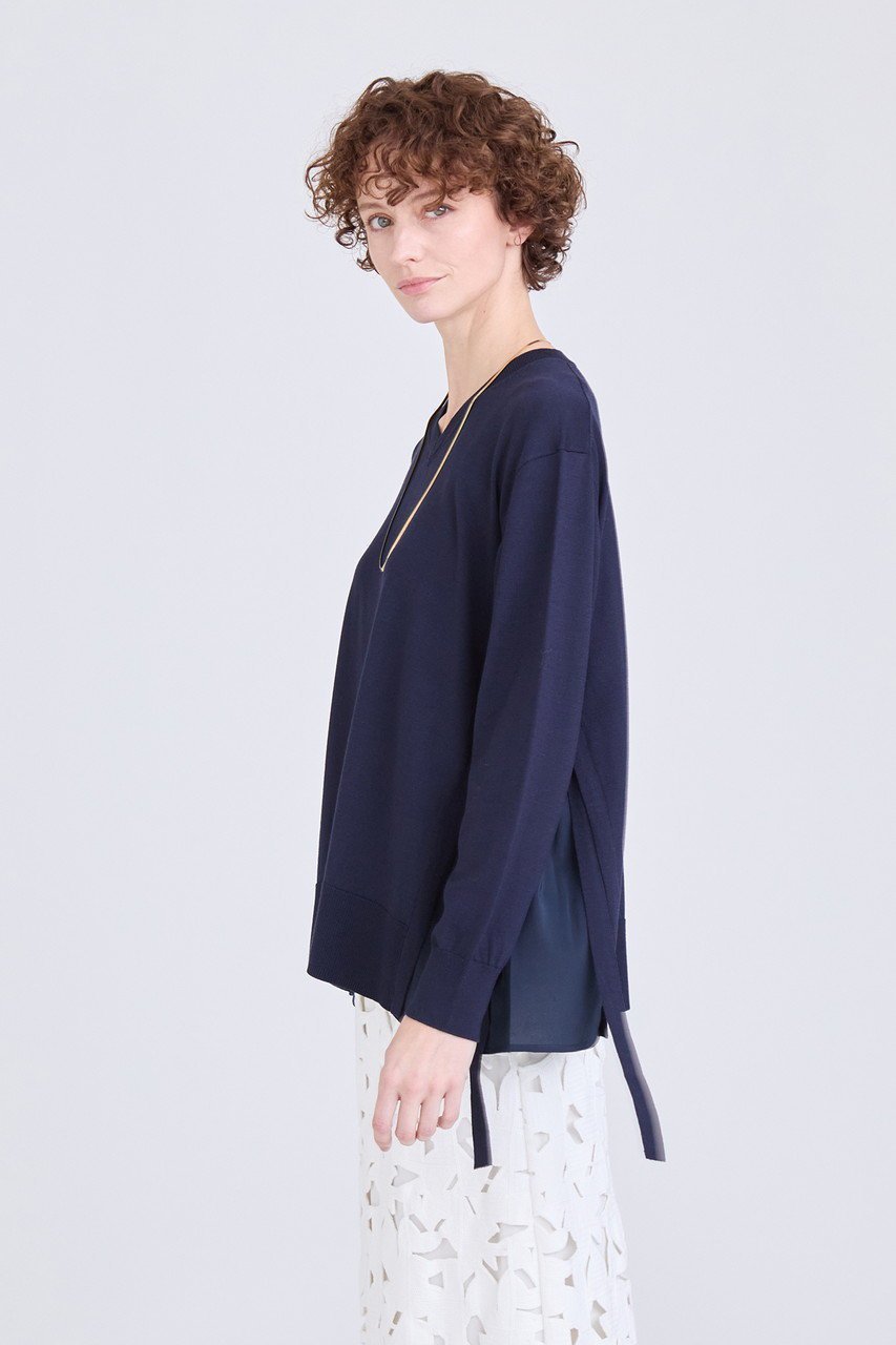 【ハウス オブ ロータス/HOUSE OF LOTUS】のドッキングVネックプルオーバー 人気、トレンドファッション・服の通販 founy(ファニー) 　ファッション　Fashion　レディースファッション　Fashion for Women　トップス・カットソー　Cut & Sew Tops　シャツ・ブラウス・オフィスカジュアル　Elegant Blouses & Button-Ups　カジュアルプルオーバー・ニットトップス　Pullovers & Knit Tops / Casual Pullovers　Vネックトップス　V-Neck Tops / V-Cut Neckline Shirts　おすすめ　Recommended / Our Picks　なめらか　Smooth, Silky Texture　シルク　Silk, 100% Silk　スリーブ　Sleeve, Long Sleeve / Short Sleeve　ドッキング　Docking, Mixed Material　バランス　Balance, Style Balance　リボン　Ribbon, Bow　ロング　Long, Long-Length　春　Spring　other-7|ID: prp329100004607295 ipo3291000000032890324