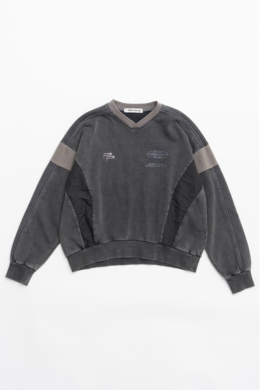 【プランク プロジェクト/PRANK PROJECT】のレーシングスウェットシャツ/Racing Sweatshirt インテリア・キッズ・メンズ・レディースファッション・服の通販 founy(ファニー) 　ファッション　Fashion　レディースファッション　Fashion for Women　トップス・カットソー　Cut & Sew Tops　シャツ・ブラウス・オフィスカジュアル　Elegant Blouses & Button-Ups　レディースパーカー・カジュアルフーディー　Casual Hoodies & Sweatshirts　ロングTシャツ・Tシャツ　Longline T-Shirts & Tees　スウェット・クルーネックトップス　Sweatshirts & Crewnecks / Relaxed Fit Sweat Tops　カットソー・ベーシックTシャツ　Cut-and-Sewn Tops / Stretch Tees & Basics　スポーティ　Sporty, Casual Athletic　スーツ　Suit, Formalwear　レース　Lace, Lace Fabric　切替　Switching, Contrast Panel　C.GRY(チャコールグレー)|ID: prp329100004607302 ipo3291000000032890501