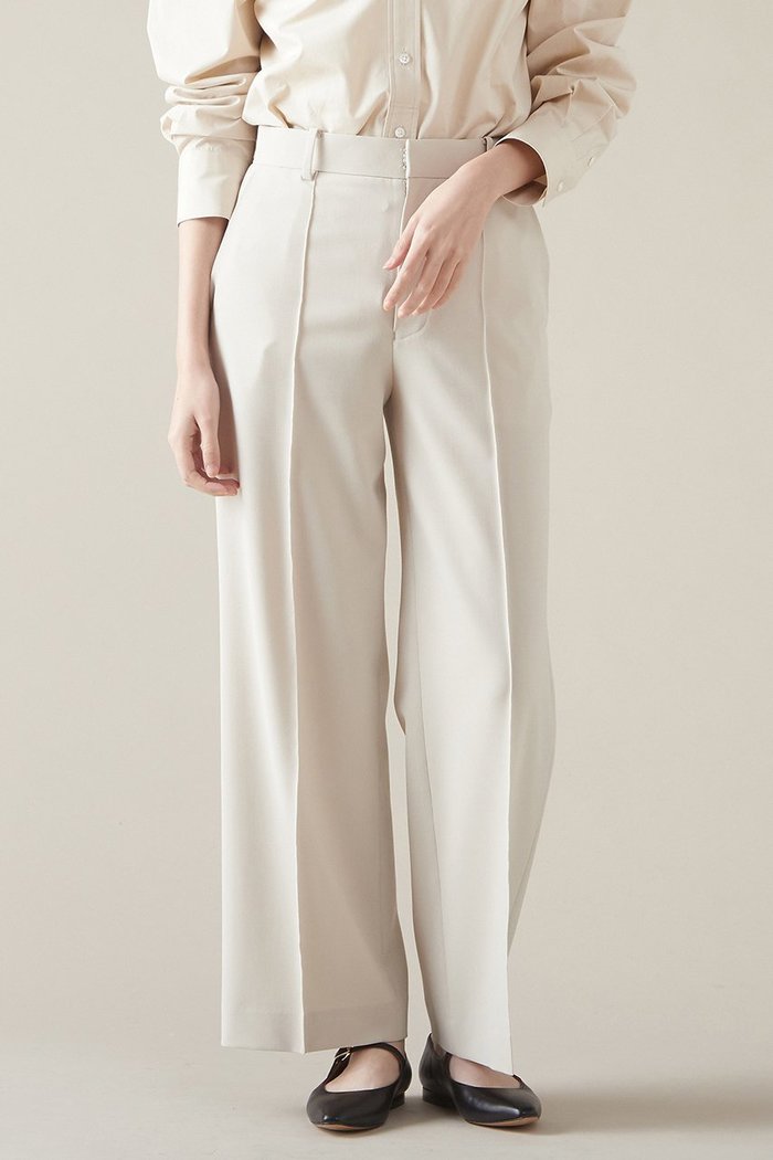 【マルティニーク/martinique】のストレートスラックス(3ピース可) インテリア・キッズ・メンズ・レディースファッション・服の通販 founy(ファニー) https://founy.com/ ファッション Fashion レディースファッション Fashion for Women パンツ Pants & Trousers ストレート Straight, Straight Cut スラックス Slacks, Dress Pants セットアップ Set-Up, Coordinated Outfit |ID: prp329100004607367 ipo3291000000035042511