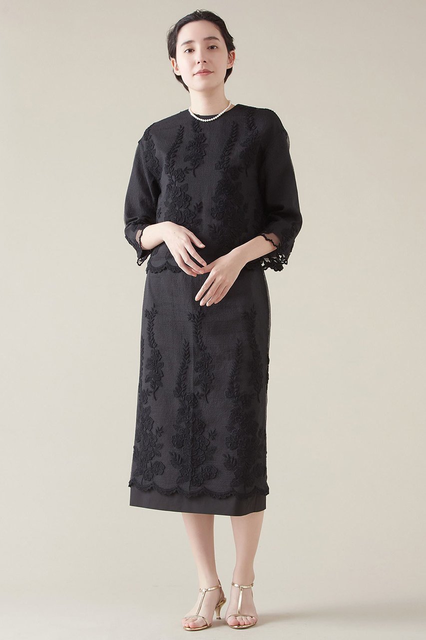 【マルティニーク/martinique】のリップルオーガンジー刺繍タイトスカート 人気、トレンドファッション・服の通販 founy(ファニー) 　ファッション　Fashion　レディースファッション　Fashion for Women　スカート　Skirts　タイトスカート　Pencil Skirt, Tight Skirt　タフタ　Taffeta, Structured Fabric　フラワー　Flower, Floral　ワッシャー　Washer, Crinkled Finish　other-4|ID: prp329100004607510 ipo3291000000032895633