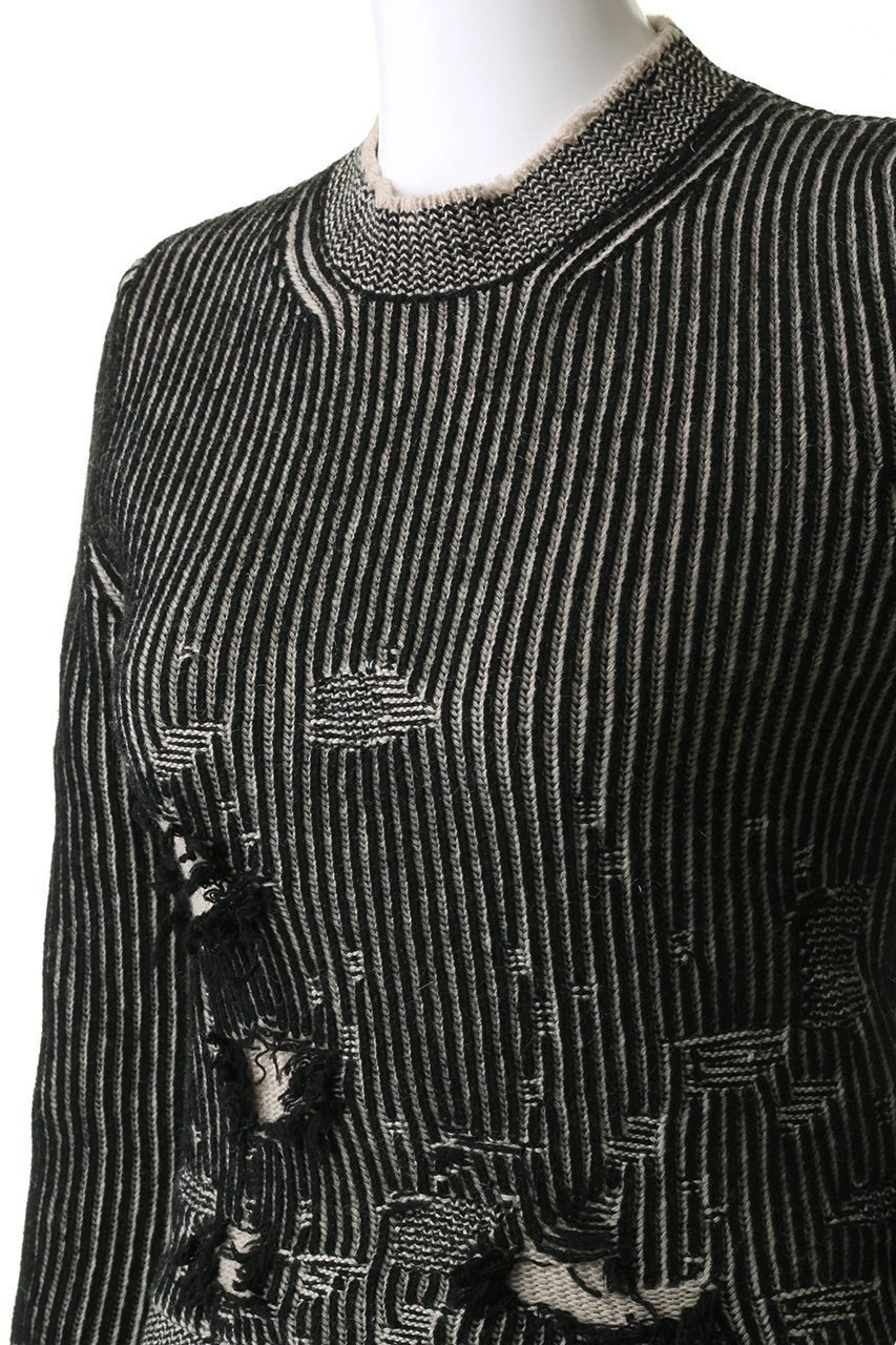【エムエム6 メゾン マルタン マルジェラ/MM6 Maison Martin Margiela】のクルーネック ダメージデザイン ニットトップス 人気、トレンドファッション・服の通販 founy(ファニー) 　ファッション　Fashion　レディースファッション　Fashion for Women　トップス・カットソー　Cut & Sew Tops　ニット　Knit Tops & Sweaters　シャツ・ブラウス・オフィスカジュアル　Elegant Blouses & Button-Ups　ロングTシャツ・Tシャツ　Longline T-Shirts & Tees　カットソー・ベーシックTシャツ　Cut-and-Sewn Tops / Stretch Tees & Basics　コンパクト　Compact, Small Size　ストライプ　Stripe, Striped Pattern　スリーブ　Sleeve, Long Sleeve / Short Sleeve　ダメージ　Distressed, Destroyed　ランダム　Random, Irregular　ロング　Long, Long-Length　A/W・秋冬　Autumn/Winter　other-5|ID: prp329100004607562 ipo3291000000032896611