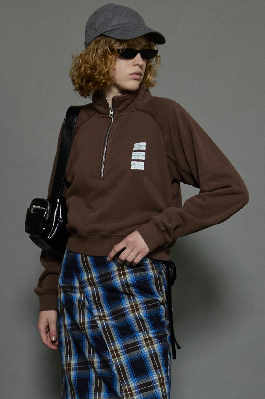 【メゾンスペシャル/MAISON SPECIAL】のDISCUS Collaboration Half Zip Sweatshirt/DISCUSコラボハーフジップスウェット 人気、トレンドファッション・服の通販 founy(ファニー) 　ファッション　Fashion　レディースファッション　Fashion for Women　トップス・カットソー　Cut & Sew Tops　シャツ・ブラウス・オフィスカジュアル　Elegant Blouses & Button-Ups　レディースパーカー・カジュアルフーディー　Casual Hoodies & Sweatshirts　ロングTシャツ・Tシャツ　Longline T-Shirts & Tees　スウェット・クルーネックトップス　Sweatshirts & Crewnecks / Relaxed Fit Sweat Tops　カットソー・ベーシックTシャツ　Cut-and-Sewn Tops / Stretch Tees & Basics　アメリカン　American Style　ヴィンテージ　Vintage Style　キャップ　Cap, Baseball Cap　グラフィック　Graphic, Graphic Design　ジャケット　Jacket, Outerwear　スポーツ　Sports, Activewear　セットアップ　Set-Up, Coordinated Outfit　タイトスカート　Pencil Skirt, Tight Skirt　おすすめ　Recommended / Our Picks　other-7|ID: prp329100004607639 ipo3291000000032898409