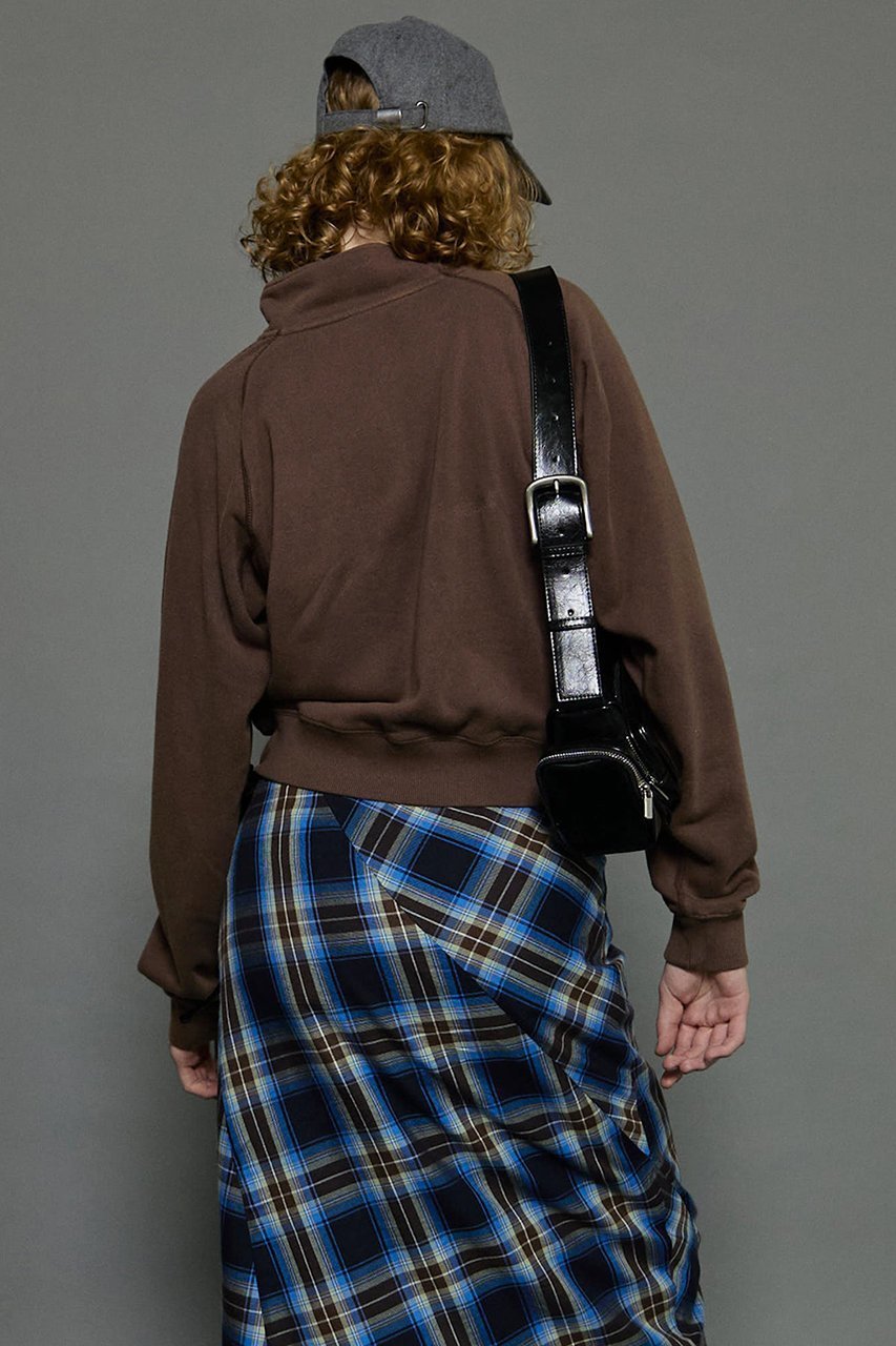 【メゾンスペシャル/MAISON SPECIAL】のDISCUS Collaboration Half Zip Sweatshirt/DISCUSコラボハーフジップスウェット 人気、トレンドファッション・服の通販 founy(ファニー) 　ファッション　Fashion　レディースファッション　Fashion for Women　トップス・カットソー　Cut & Sew Tops　シャツ・ブラウス・オフィスカジュアル　Elegant Blouses & Button-Ups　レディースパーカー・カジュアルフーディー　Casual Hoodies & Sweatshirts　ロングTシャツ・Tシャツ　Longline T-Shirts & Tees　スウェット・クルーネックトップス　Sweatshirts & Crewnecks / Relaxed Fit Sweat Tops　カットソー・ベーシックTシャツ　Cut-and-Sewn Tops / Stretch Tees & Basics　アメリカン　American Style　ヴィンテージ　Vintage Style　キャップ　Cap, Baseball Cap　グラフィック　Graphic, Graphic Design　ジャケット　Jacket, Outerwear　スポーツ　Sports, Activewear　セットアップ　Set-Up, Coordinated Outfit　タイトスカート　Pencil Skirt, Tight Skirt　おすすめ　Recommended / Our Picks　other-8|ID: prp329100004607639 ipo3291000000032898413