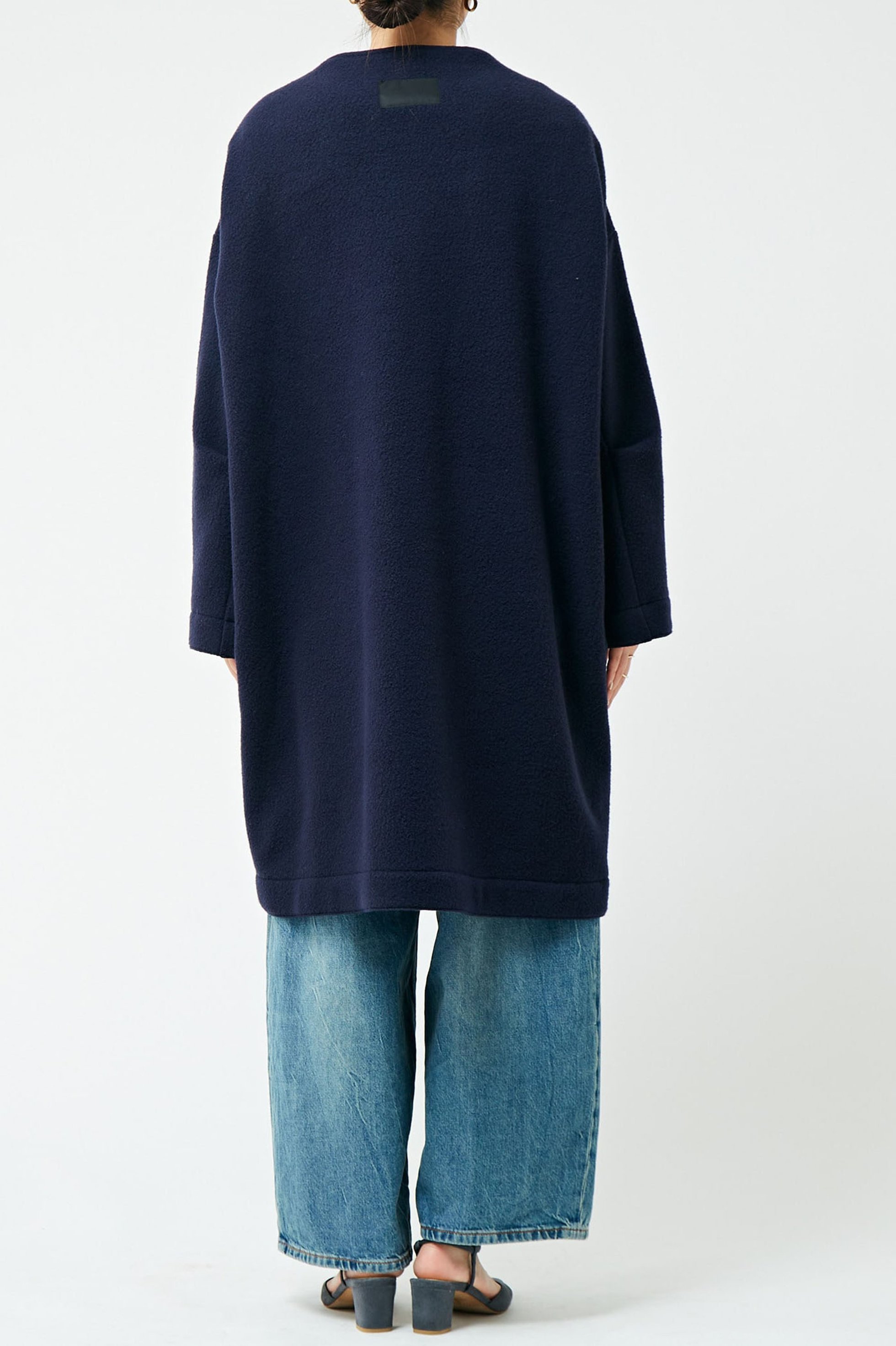 【マルティニーク/martinique】の【COGTHEBIGSMOKE】EMILY ROUND NECK COAT 人気、トレンドファッション・服の通販 founy(ファニー) 　ファッション　Fashion　レディースファッション　Fashion for Women　アウター　Coat / Outerwear Collection　コート・ロングコート・ピーコート　Long Coats, Peacoats & More　カッティング　Cutting Detail　コレクション　Collection, Seasonal Line　トレンド　Trend, Trending Now　パッチ　Patch, Appliqué　ブランケット　Blanket, Throw Blanket　ポケット　Pocket, Pocket Detail　リアル　Real, Realistic　ロング　Long, Long-Length　ロンドン　London Style, British Inspired　日本製　Made In Japan　other-7|ID: prp329100004607887 ipo3291000000032911989
