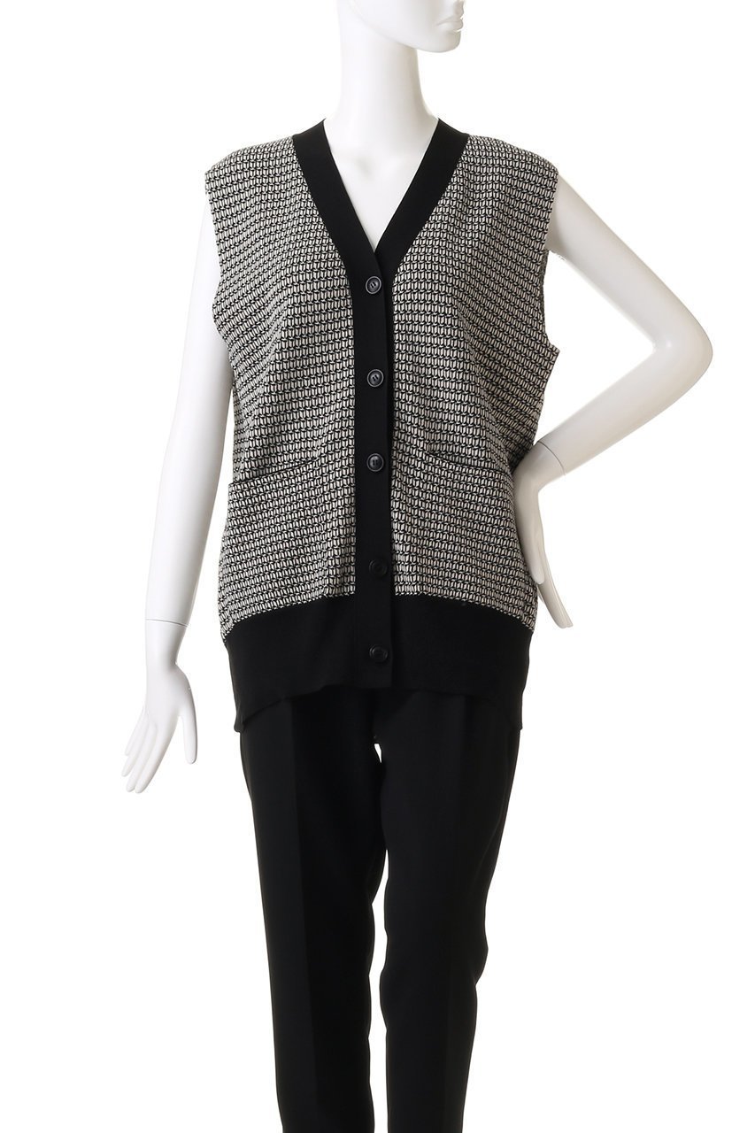 【マルティニーク/martinique】のポケットジレ 人気、トレンドファッション・服の通販 founy(ファニー) 　ファッション　Fashion　レディースファッション　Fashion for Women　アウター　Coat / Outerwear Collection　レディースジャケット・軽アウター　Jackets　おすすめ　Recommended / Our Picks　カットソー　Cut and Sewn Top　シンプル　Simple, Minimal　ジャケット　Jacket, Outerwear　セットアップ　Set-Up, Coordinated Outfit　ノースリーブ　Sleeveless, No-Sleeve　ベスト　Vest, Waistcoat　無地　Plain, Solid Color　other-2|ID: prp329100004607932 ipo3291000000032914459