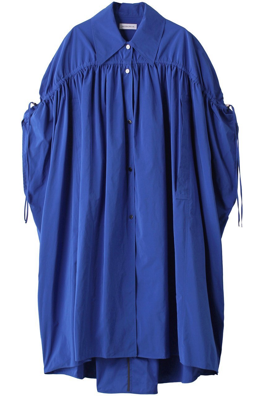 【メゾンスペシャル/MAISON SPECIAL】の2WAYシャンブレータフタケープコート インテリア・キッズ・メンズ・レディースファッション・服の通販 founy(ファニー) 　ファッション　Fashion　レディースファッション　Fashion for Women　アウター　Coat / Outerwear Collection　コート・ロングコート・ピーコート　Long Coats, Peacoats & More　イタリア　Italy　シャンブレー　Chambray, Denim-Like Fabric　タフタ　Taffeta, Structured Fabric　ドローストリング　Drawstring, Pull Cord　ポケット　Pocket, Pocket Detail　ポンチョ　Poncho, Cape Style　ヨーク　Yoke, Yoke Design　ラグジュアリー　Luxury, Elegant　ロング　Long, Long-Length　BLU(ブルー)|ID: prp329100004607935 ipo3291000000035333501