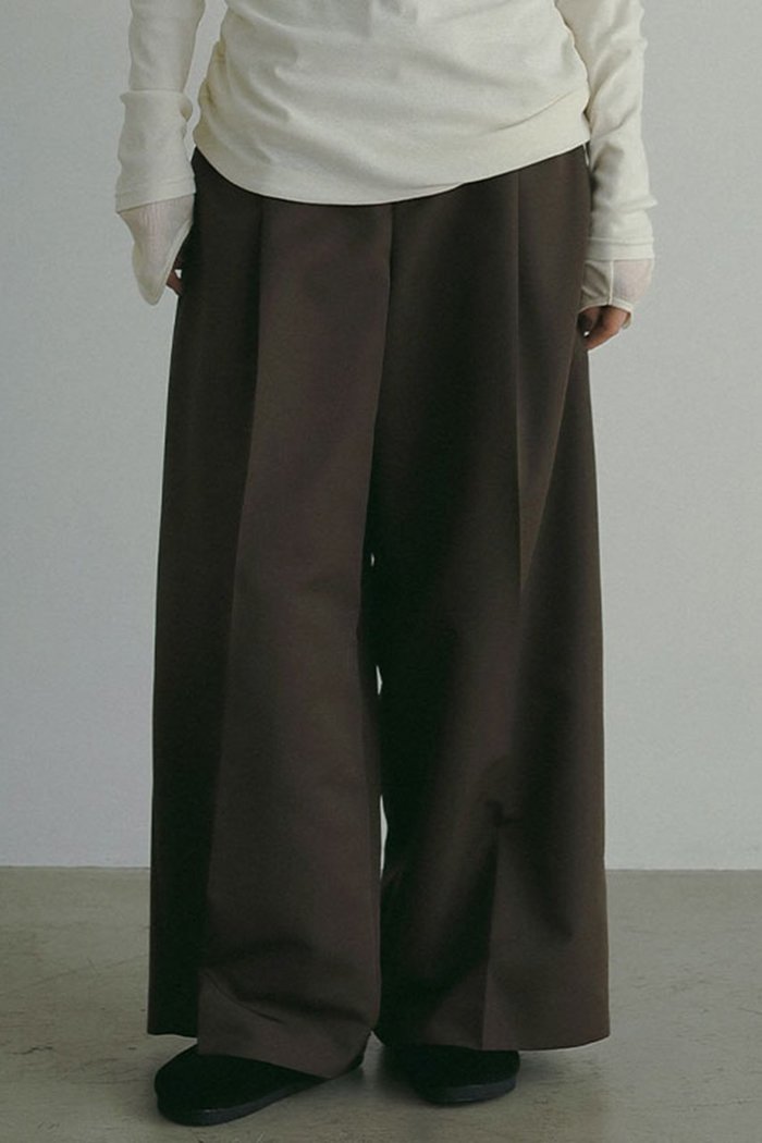 【エトレトウキョウ/ETRE TOKYO】のハイウエストシャンタンワイドパンツ インテリア・キッズ・メンズ・レディースファッション・服の通販 founy(ファニー) https://founy.com/ ファッション Fashion レディースファッション Fashion for Women パンツ Pants & Trousers カットソー Cut and Sewn Top シャンタン Shantung, Silk-Like Fabric バランス Balance, Style Balance ワイド Wide, Wide Fit エレガント 上品 Elegant |ID: prp329100004607960 ipo3291000000032916337