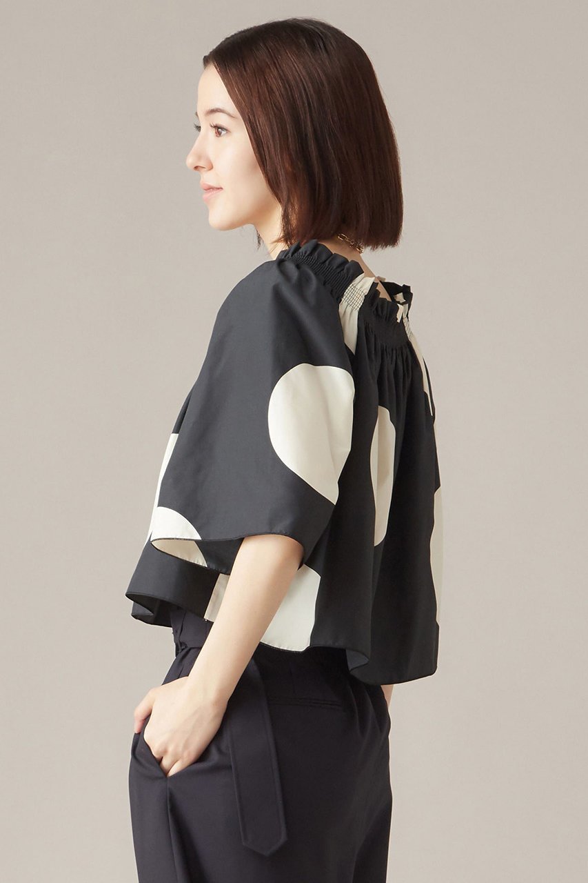 【マルティニーク/martinique】のシャーリングブラウス 人気、トレンドファッション・服の通販 founy(ファニー) 　ファッション　Fashion　レディースファッション　Fashion for Women　トップス・カットソー　Cut & Sew Tops　シャツ・ブラウス・オフィスカジュアル　Elegant Blouses & Button-Ups　シャーリング　Shirring, Ruched　ショルダー　Shoulder, Shoulder Strap　ショート　Short, Short Length　スリーブ　Sleeve, Long Sleeve / Short Sleeve　タフタ　Taffeta, Structured Fabric　ドット　Polka Dot, Dot Pattern　ドロップ　Drop Shoulder, Dropped Style　プリント　Print, Printed Pattern　other-3|ID: prp329100004608085 ipo3291000000032920705