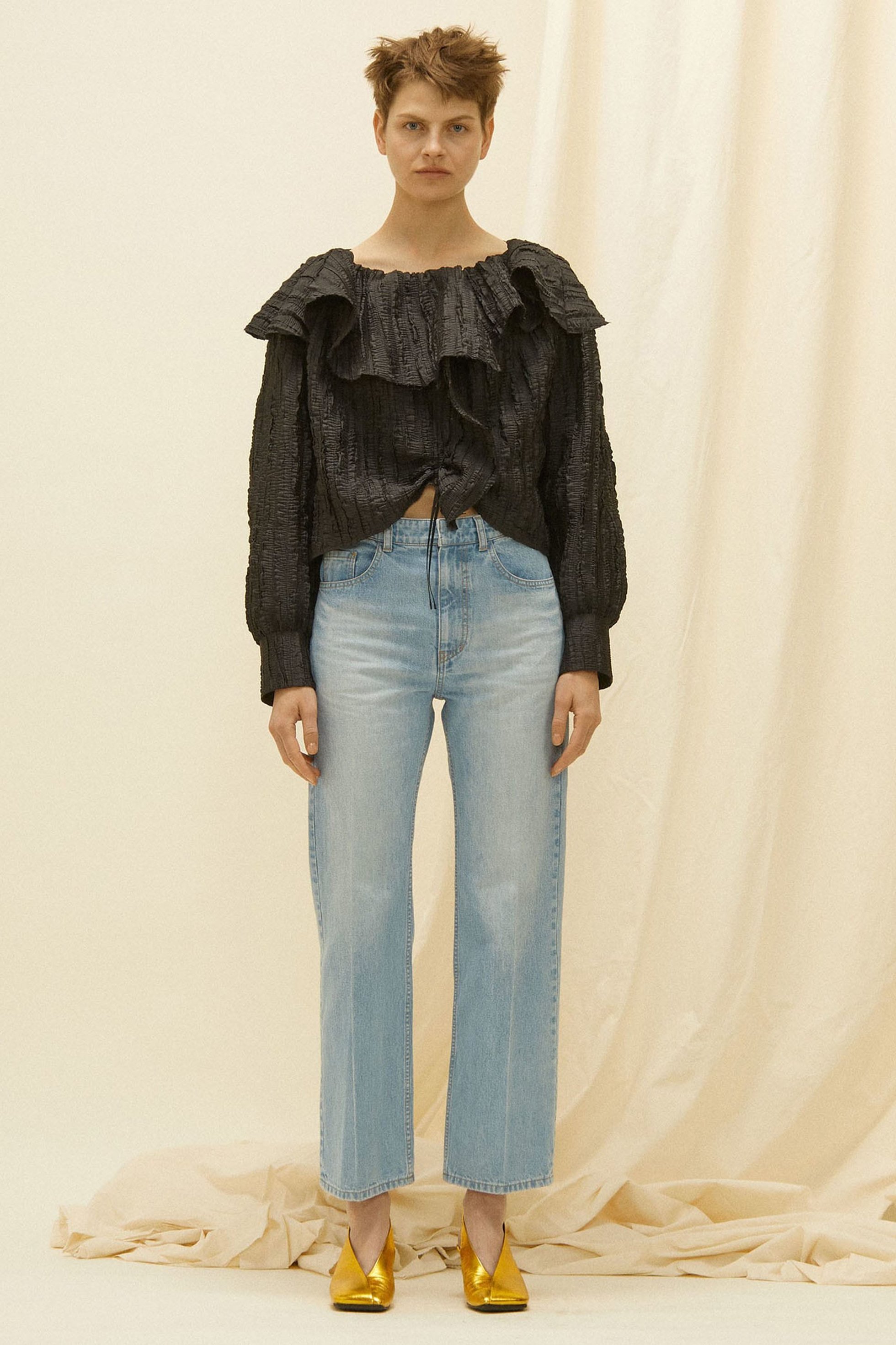 【マルティニーク/martinique】の【CURRENTAGE】ラッフルフリルシャツ 人気、トレンドファッション・服の通販 founy(ファニー) 　ファッション　Fashion　レディースファッション　Fashion for Women　トップス・カットソー　Cut & Sew Tops　シャツ・ブラウス・オフィスカジュアル　Elegant Blouses & Button-Ups　インド　Indian Textile　インナー　Innerwear　ギャザー　Gathered, Ruffled　スリーブ　Sleeve, Long Sleeve / Short Sleeve　フリル　Frill, Ruffle　フロント　Front, Front Design　プリーツ　Pleats, Pleated　ロング　Long, Long-Length　other-3|ID: prp329100004608117 ipo3291000000032922669