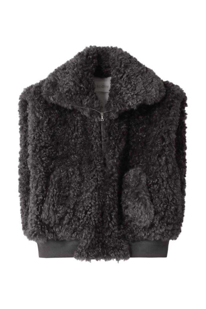 【プレインピープル/PLAIN PEOPLE】の【ESLOW】SHEEP FUR SLEEVELESS JACKET インテリア・キッズ・メンズ・レディースファッション・服の通販 founy(ファニー) https://founy.com/ ファッション Fashion レディースファッション Fashion for Women アウター Coat / Outerwear Collection レディースジャケット・軽アウター Jackets インナー Innerwear ショート Short, Short Length ジャケット Jacket, Outerwear スタンド Stand Collar, Upright Stand ノースリーブ Sleeveless, No-Sleeve フェイクファー Faux Fur, Imitation Fur ブルゾン Blouson, Bomber Jacket ベスト Vest, Waistcoat 冬 Winter / This Winter 秋 Autumn A/W・秋冬 Autumn/Winter |ID: prp329100004608118 ipo3291000000032922520